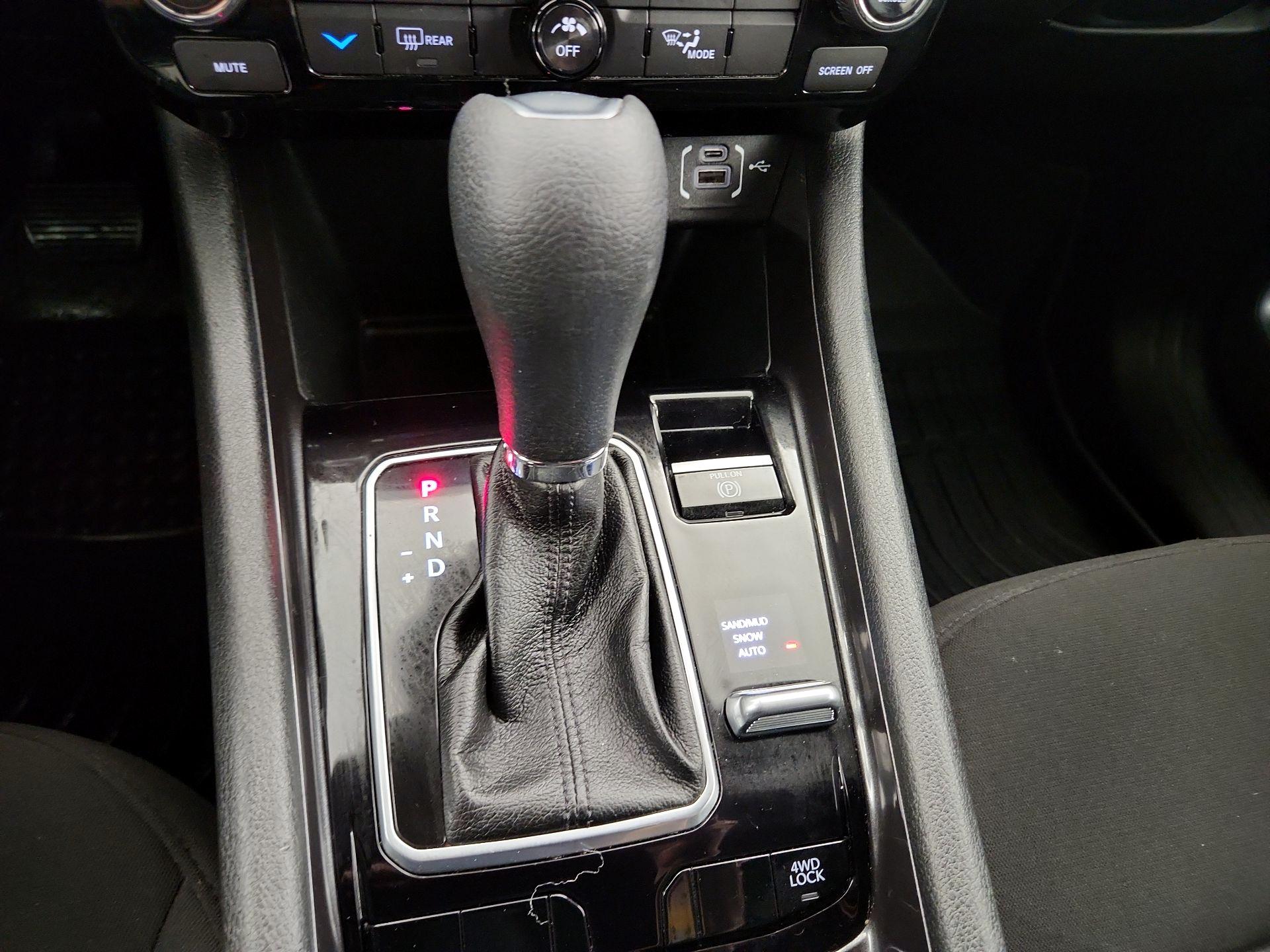 Thumbnail: 2024 Jeep Compass - 17