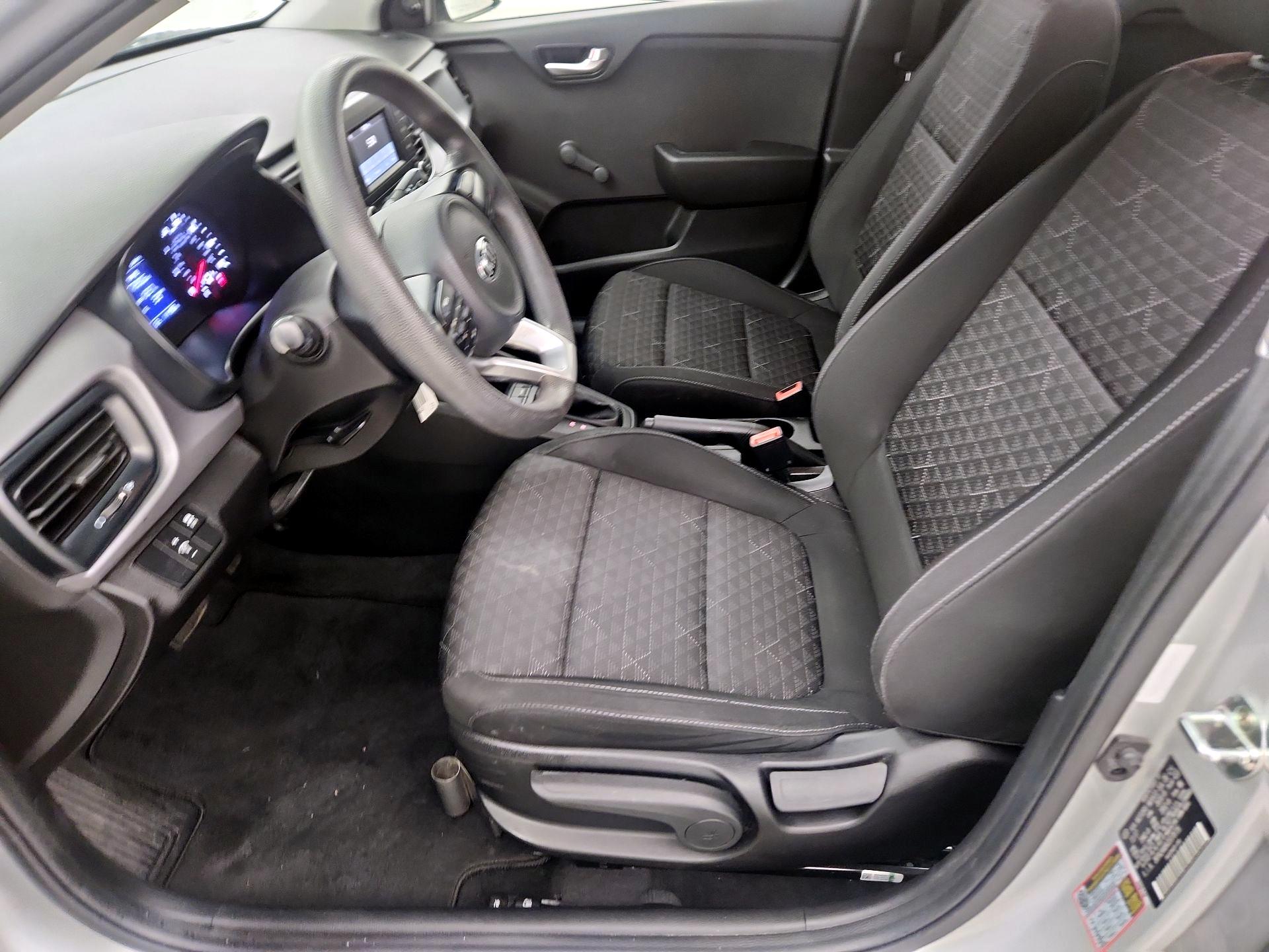 Thumbnail: 2018 Kia Rio - 9