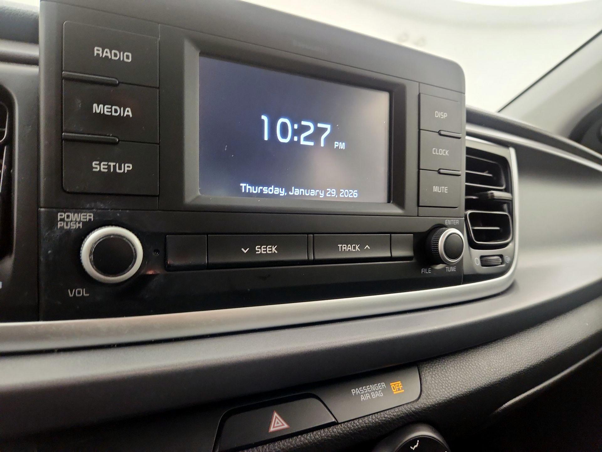 Thumbnail: 2018 Kia Rio - 12