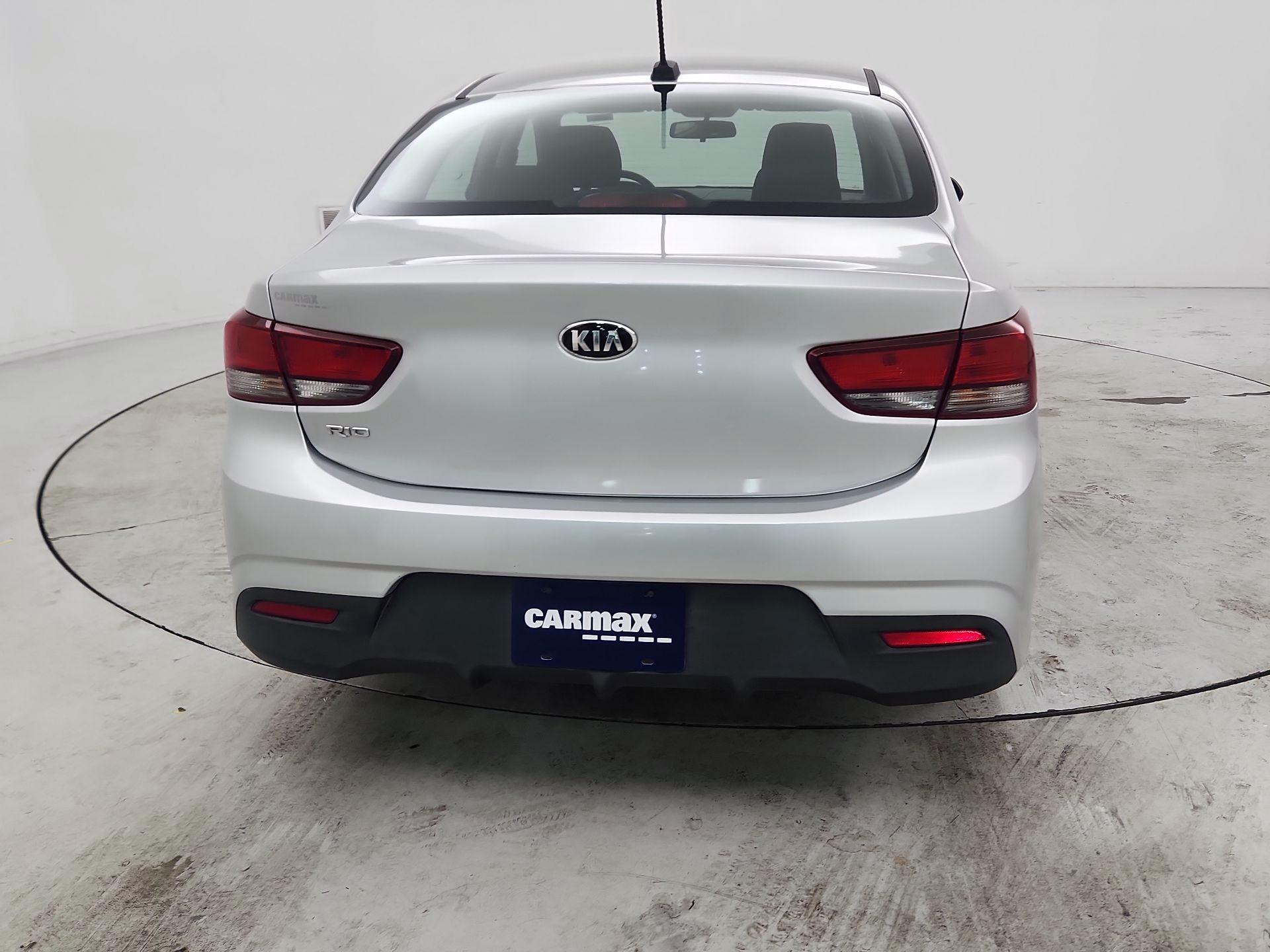 Thumbnail: 2018 Kia Rio - 6