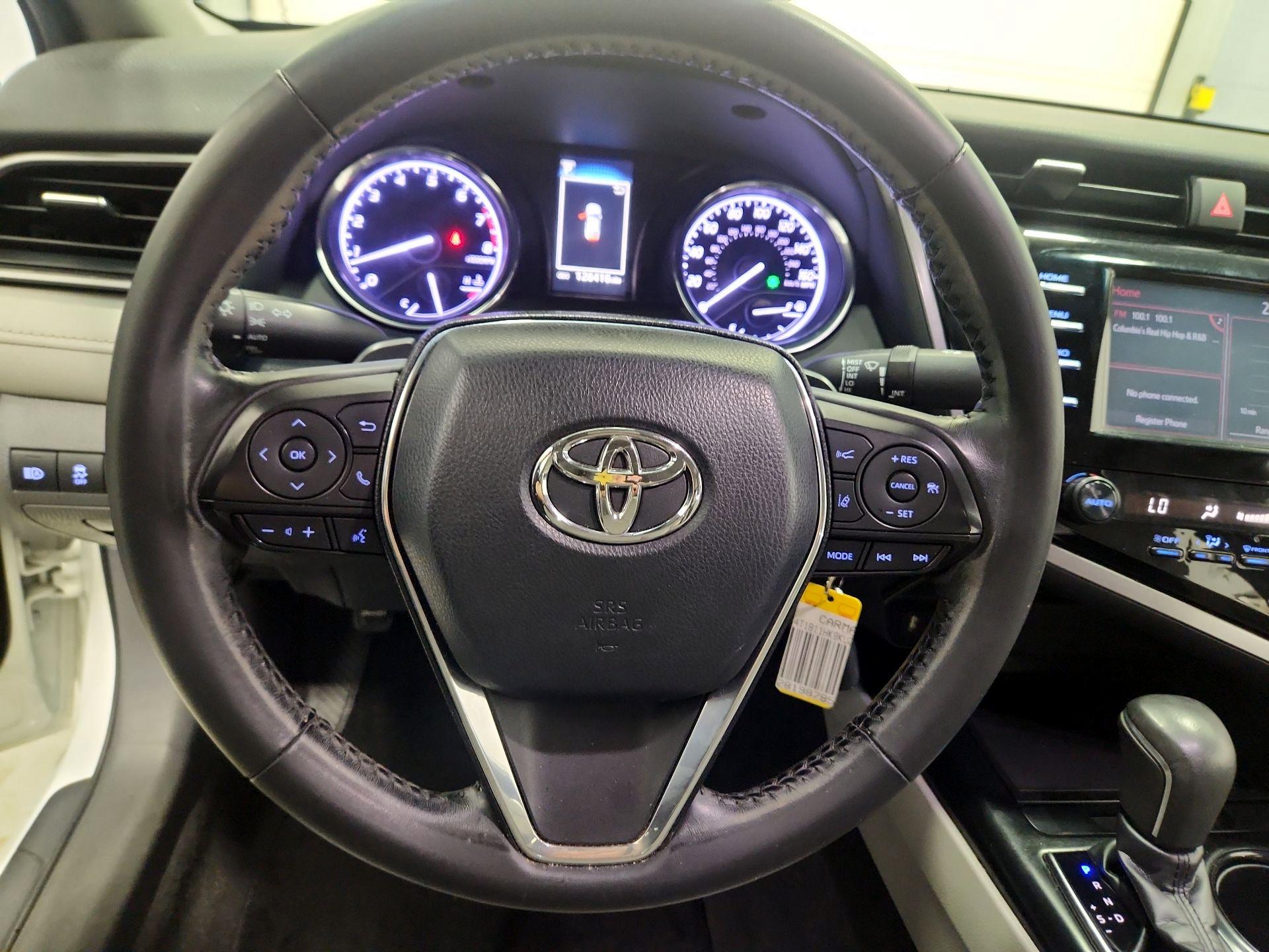 Thumbnail: 2019 Toyota Camry - 10