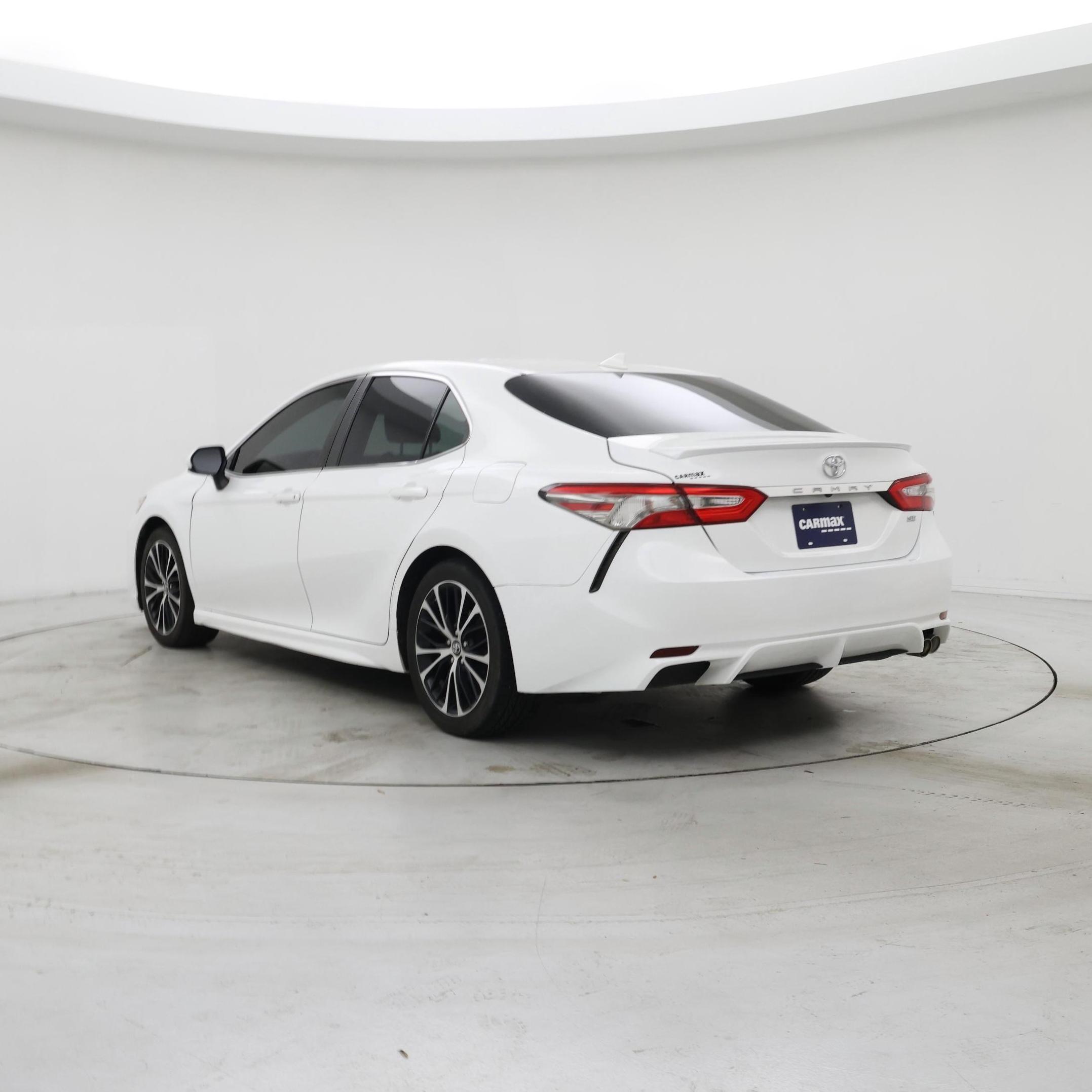 Thumbnail: 2019 Toyota Camry - 2