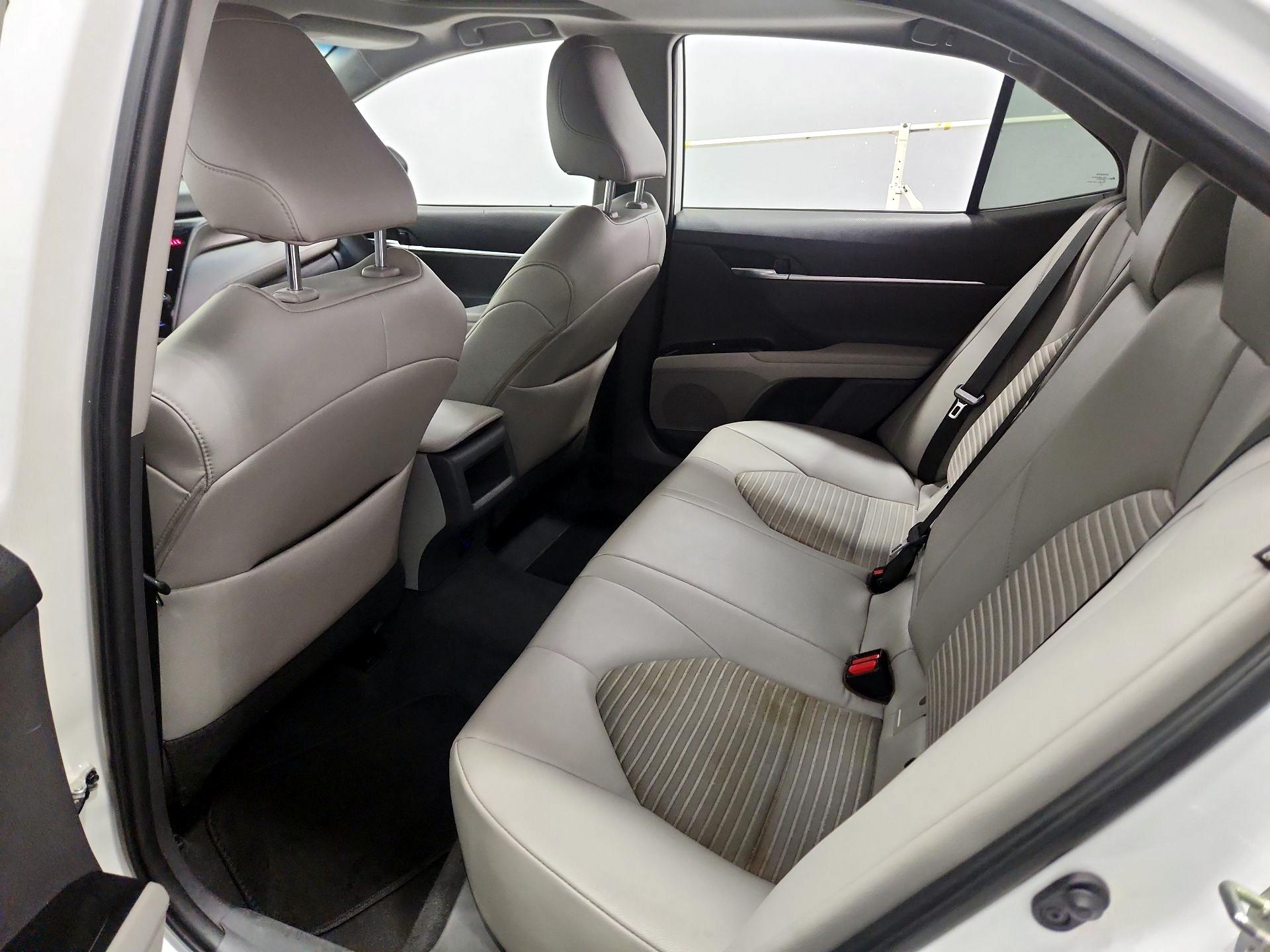 Thumbnail: 2019 Toyota Camry - 20