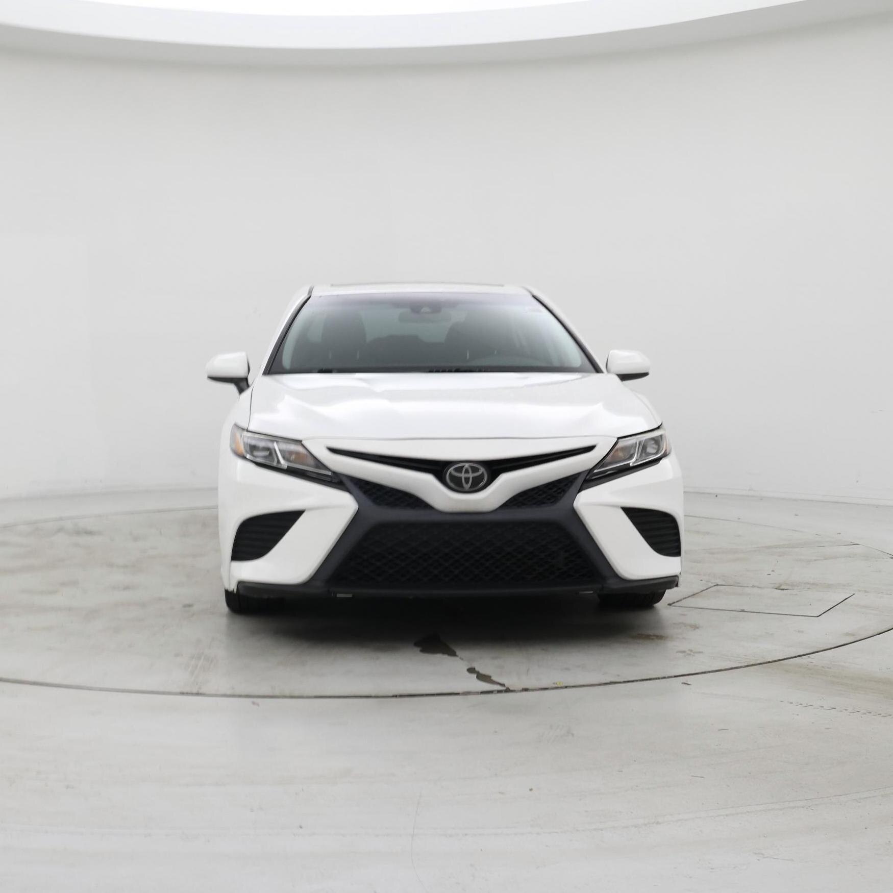 Thumbnail: 2019 Toyota Camry - 5