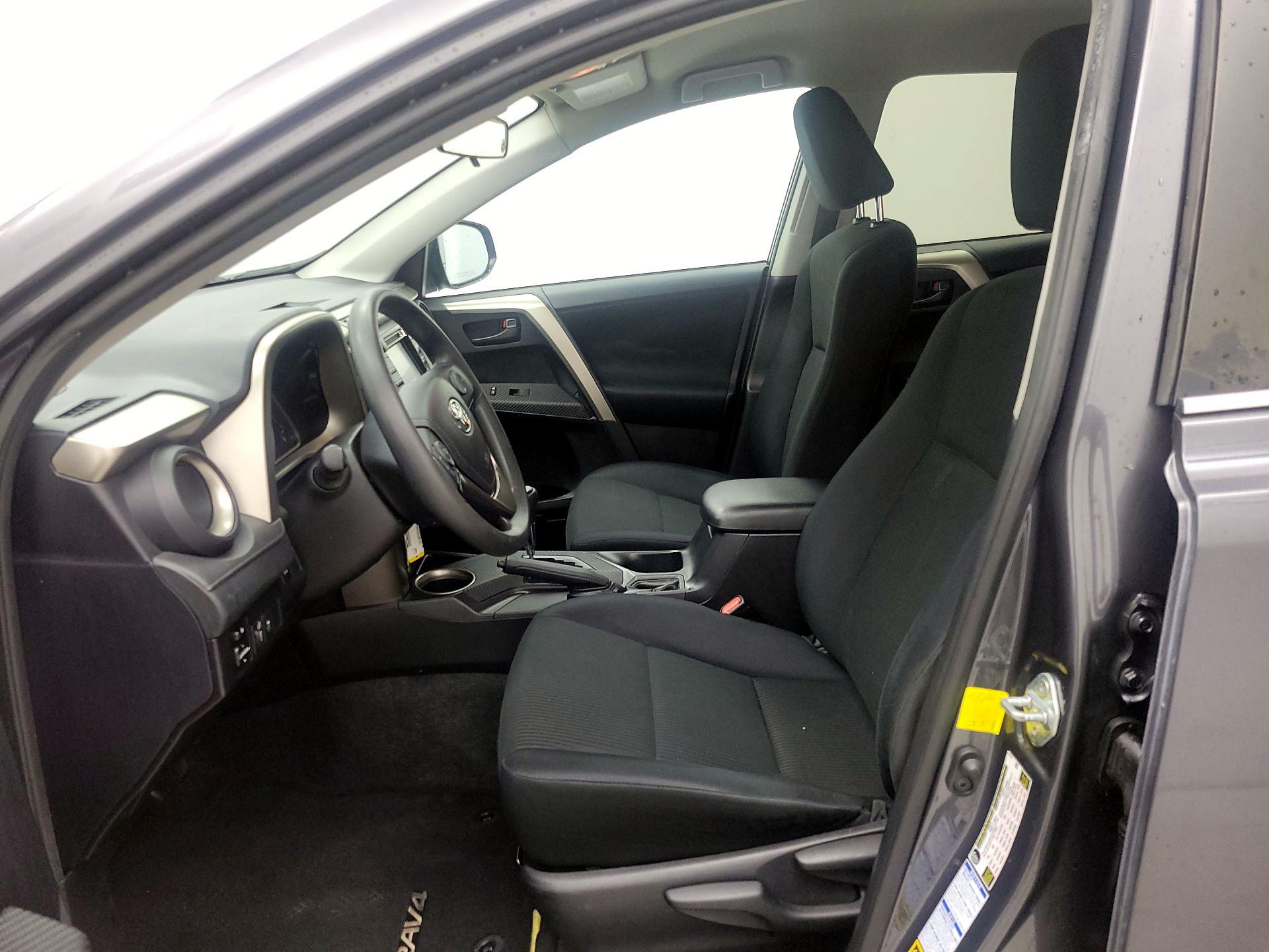 Thumbnail: 2015 Toyota RAV4 - 11