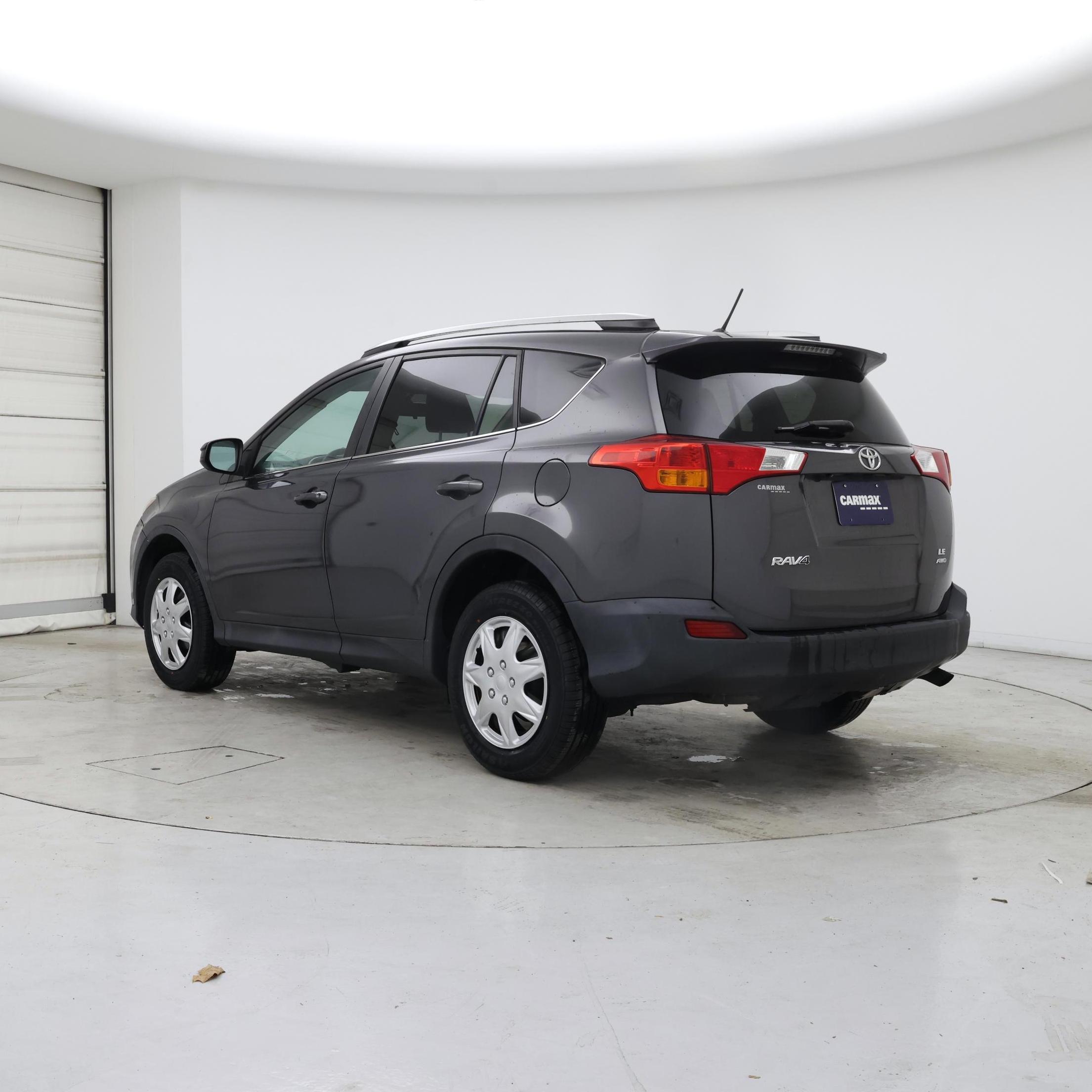 Thumbnail: 2015 Toyota RAV4 - 2