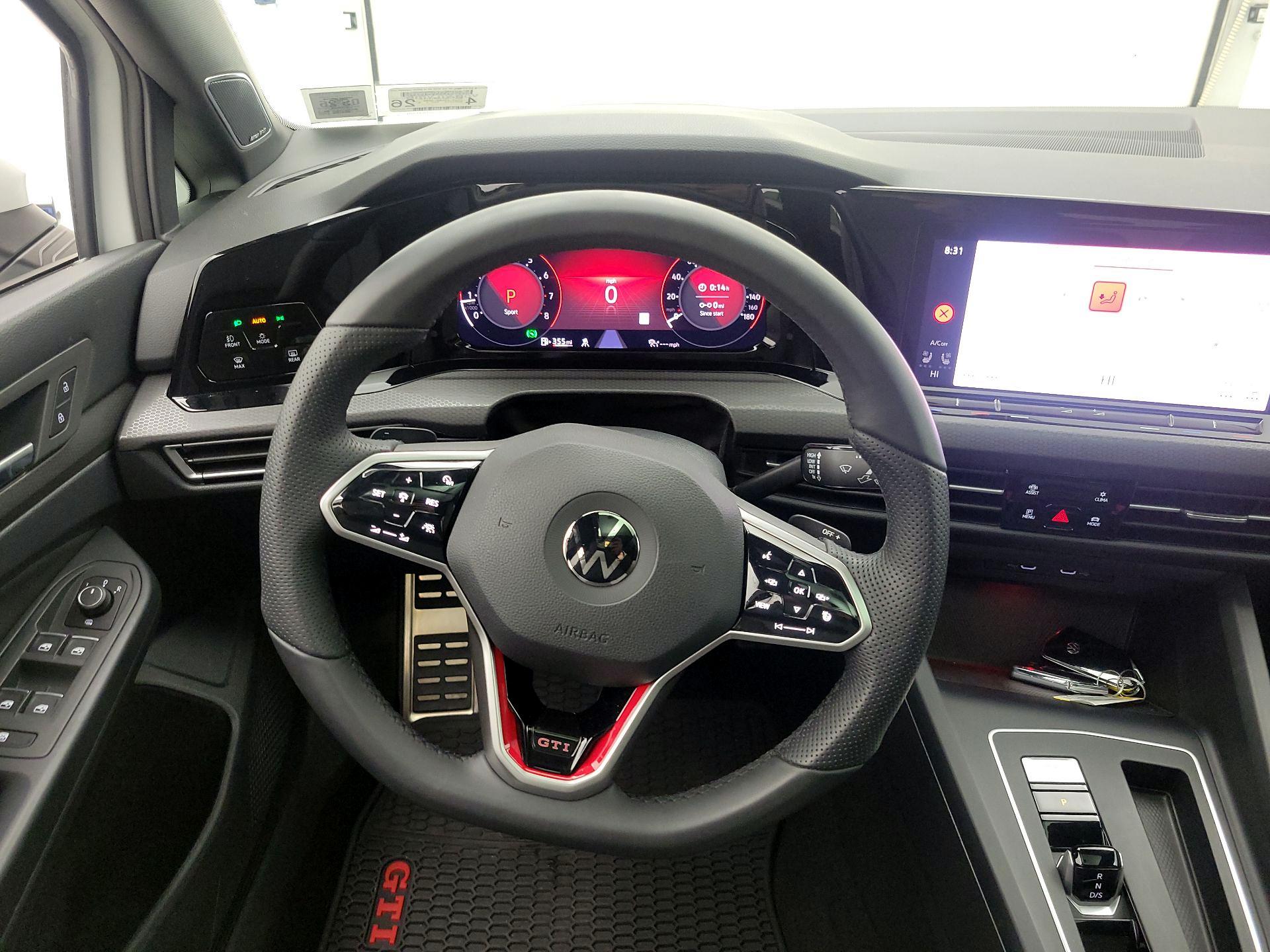 Thumbnail: 2022 Volkswagen Golf - 10