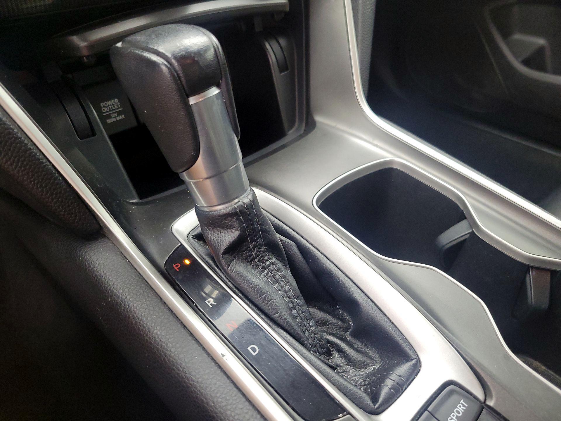 Thumbnail: 2021 Honda Accord - 16