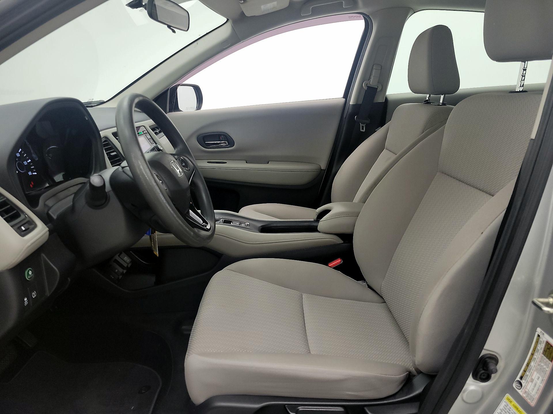 Thumbnail: 2016 Honda HR-V - 11