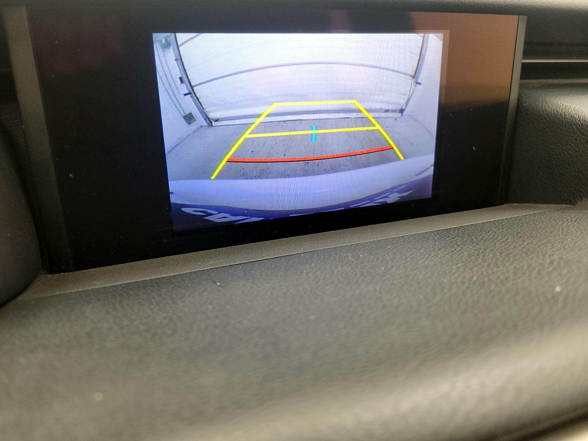 Thumbnail: 2019 Lexus IS - 14