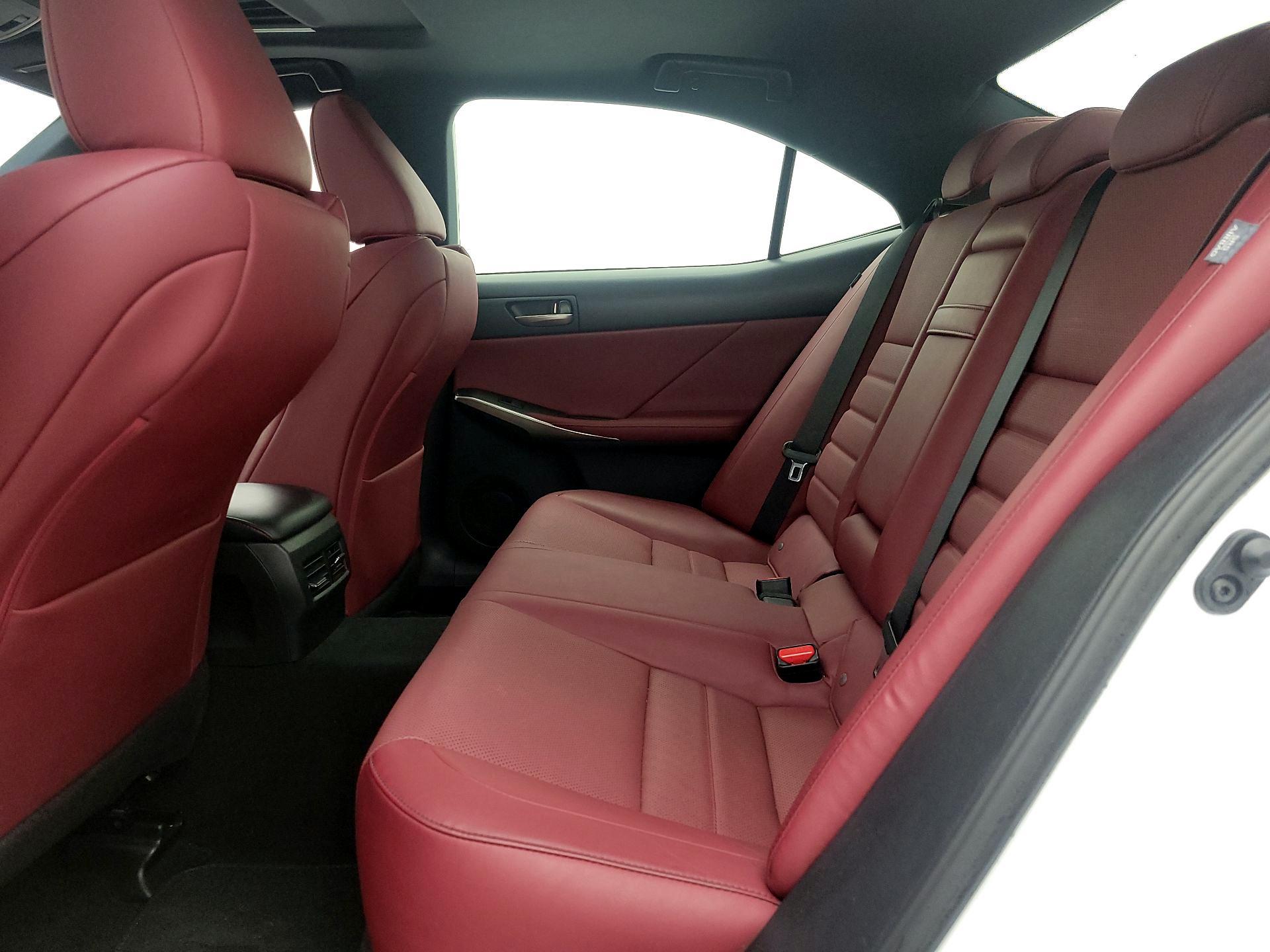 Thumbnail: 2019 Lexus IS - 20