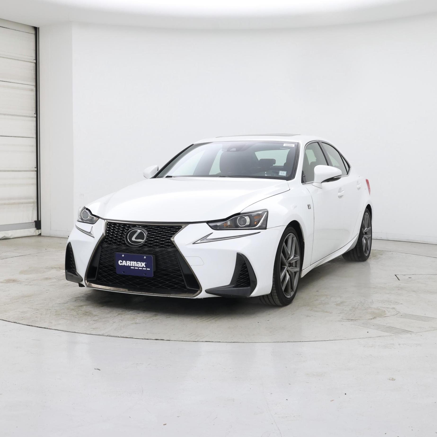 Thumbnail: 2019 Lexus IS - 4