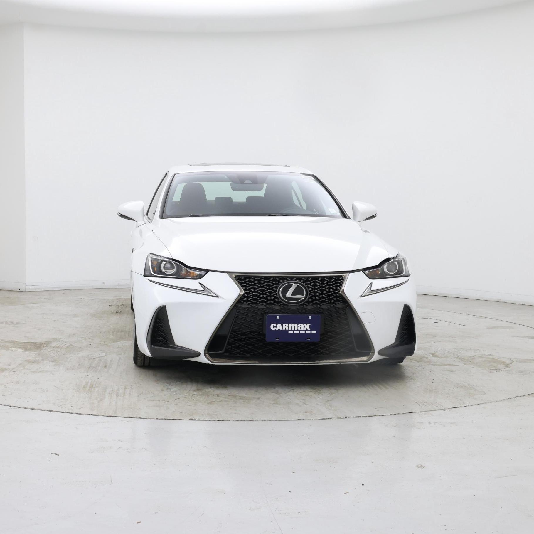 Thumbnail: 2019 Lexus IS - 5