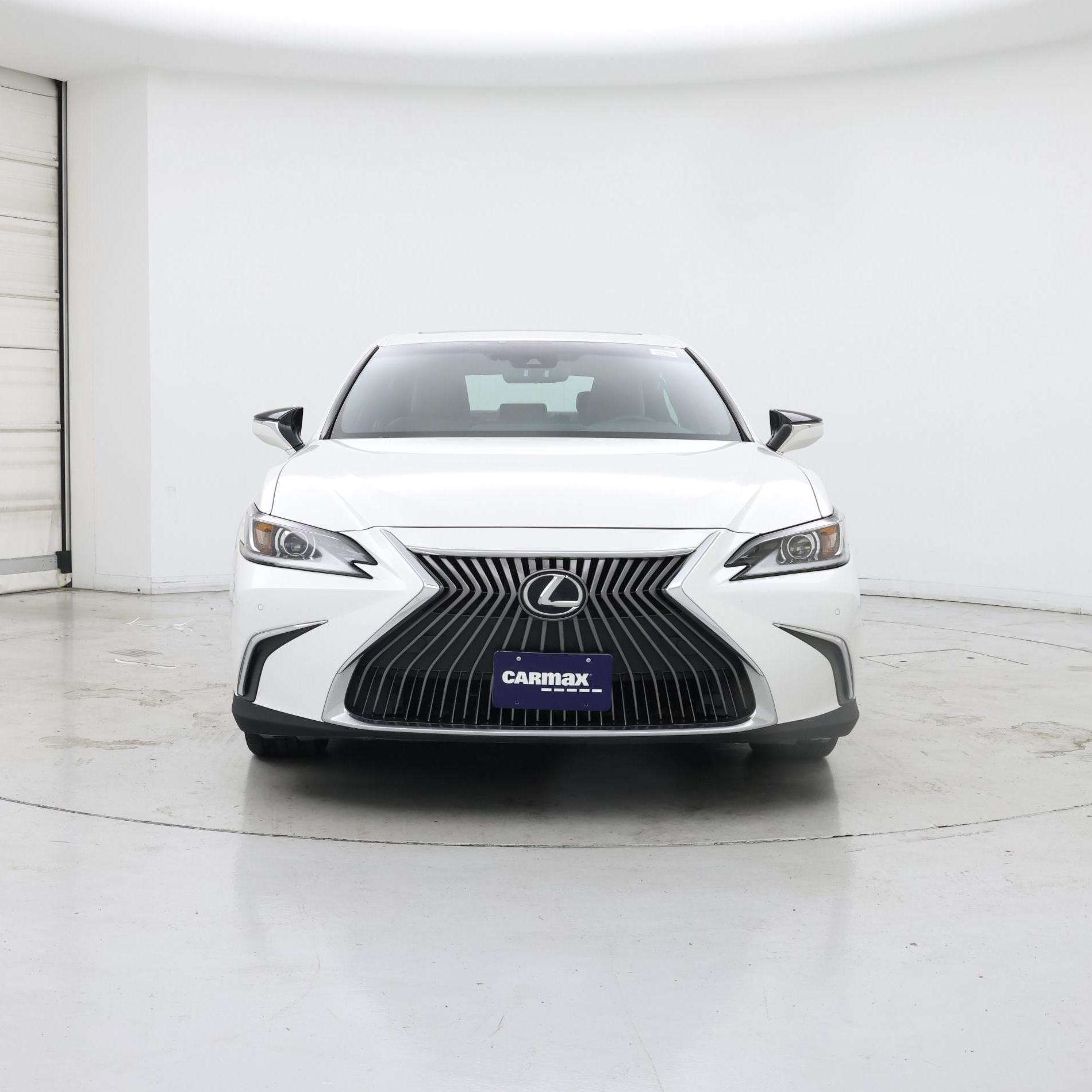 Thumbnail: 2019 Lexus ES - 5