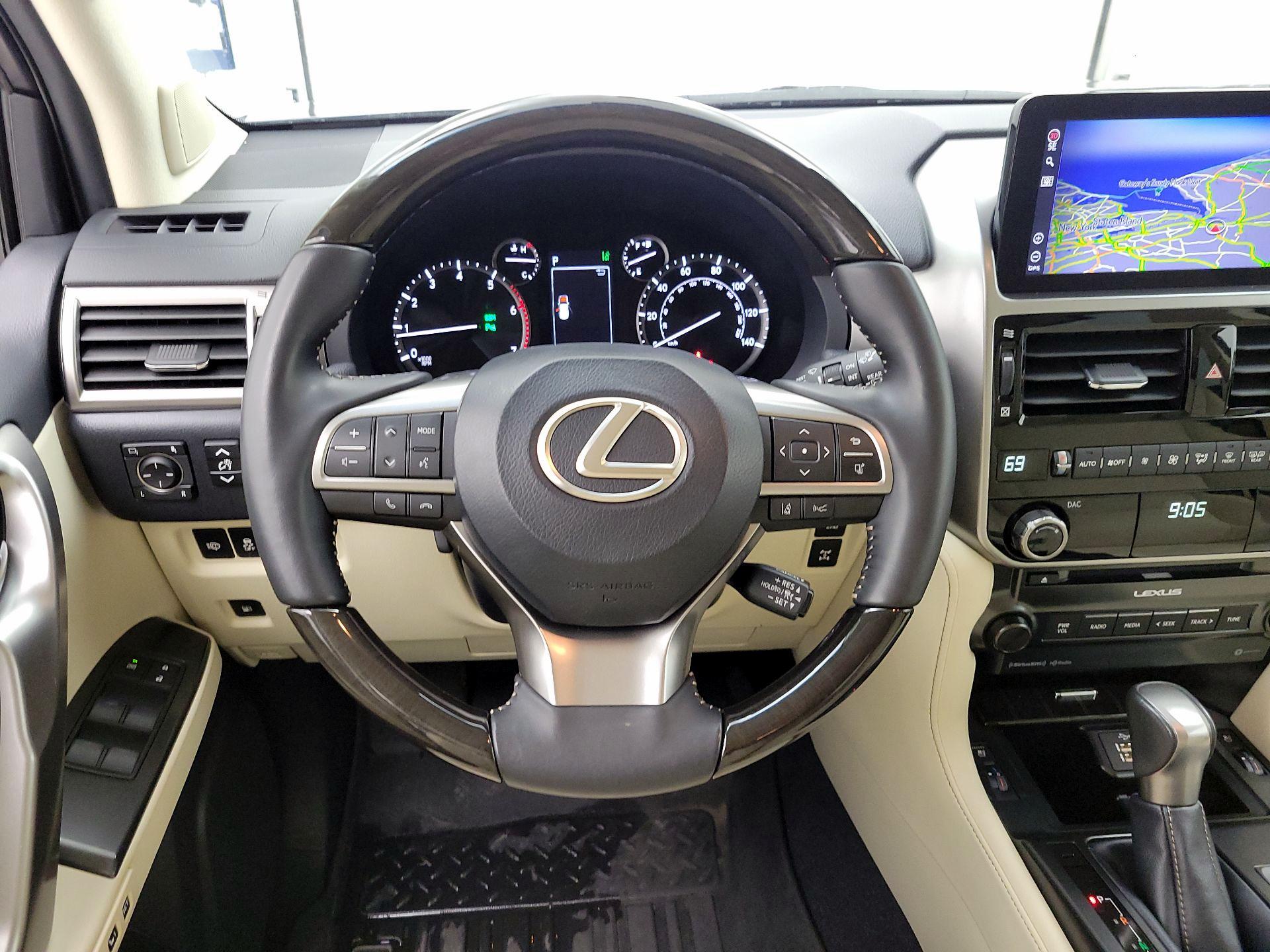 Thumbnail: 2023 Lexus GX - 10