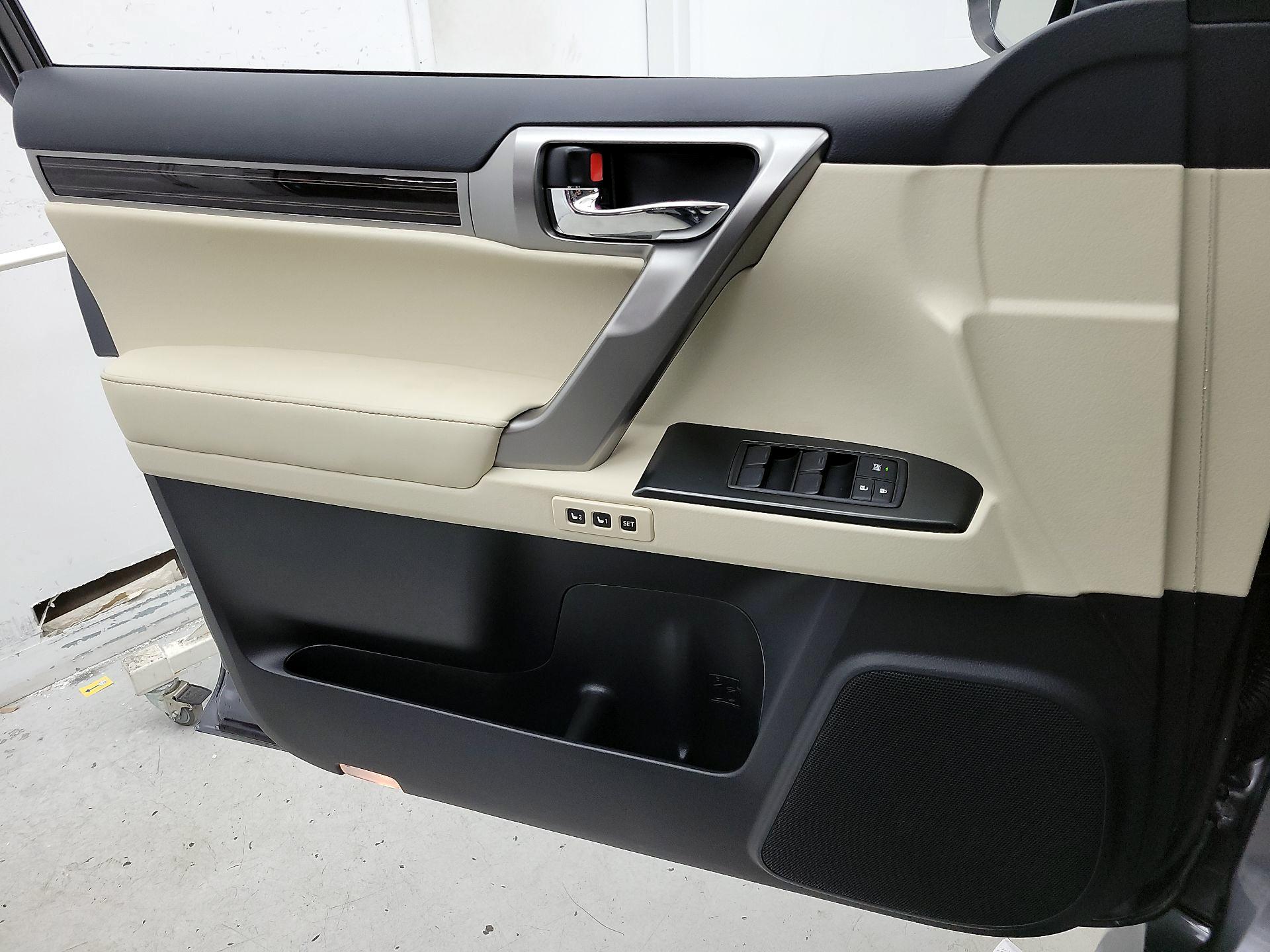 Thumbnail: 2023 Lexus GX - 12