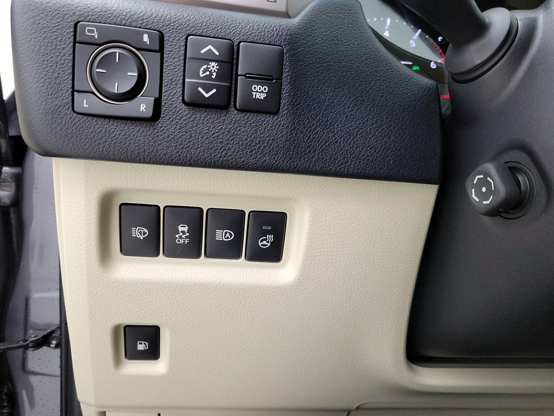 Thumbnail: 2023 Lexus GX - 13