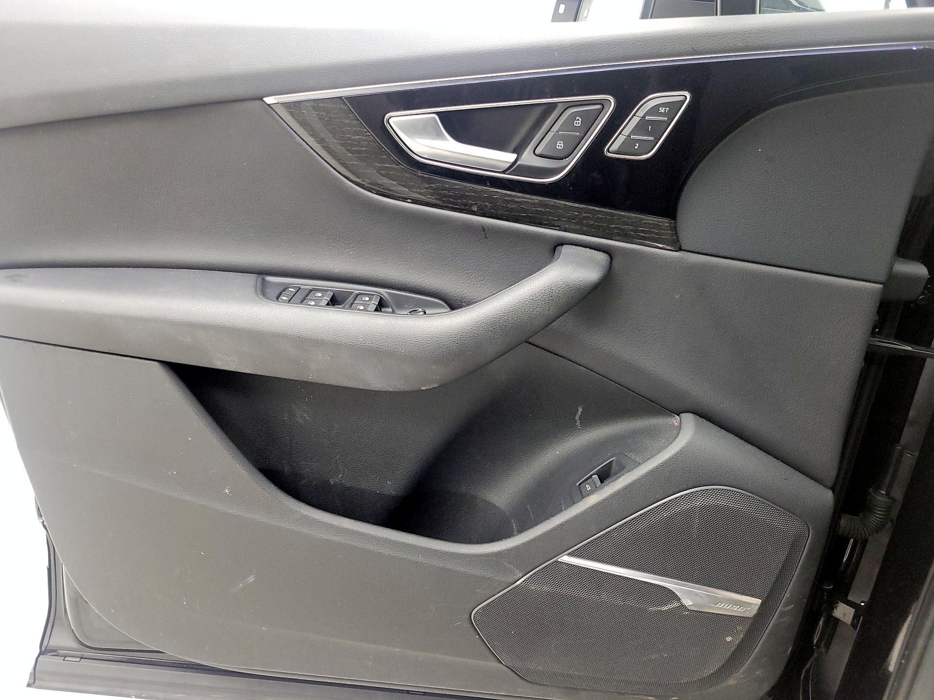 Thumbnail: 2019 Audi Q7 - 12