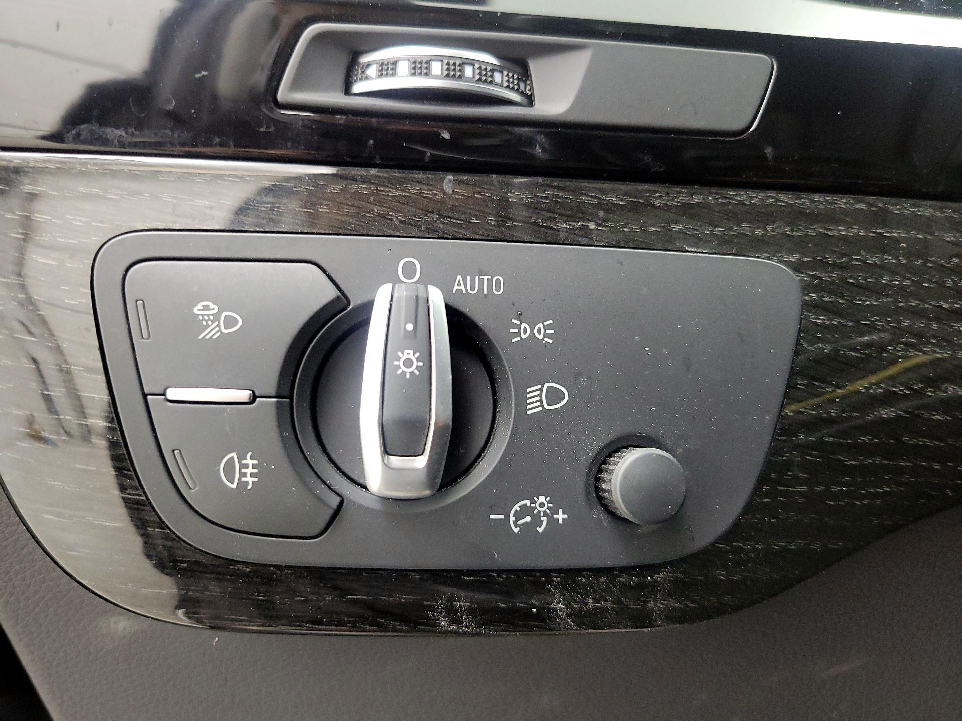 Thumbnail: 2019 Audi Q7 - 13