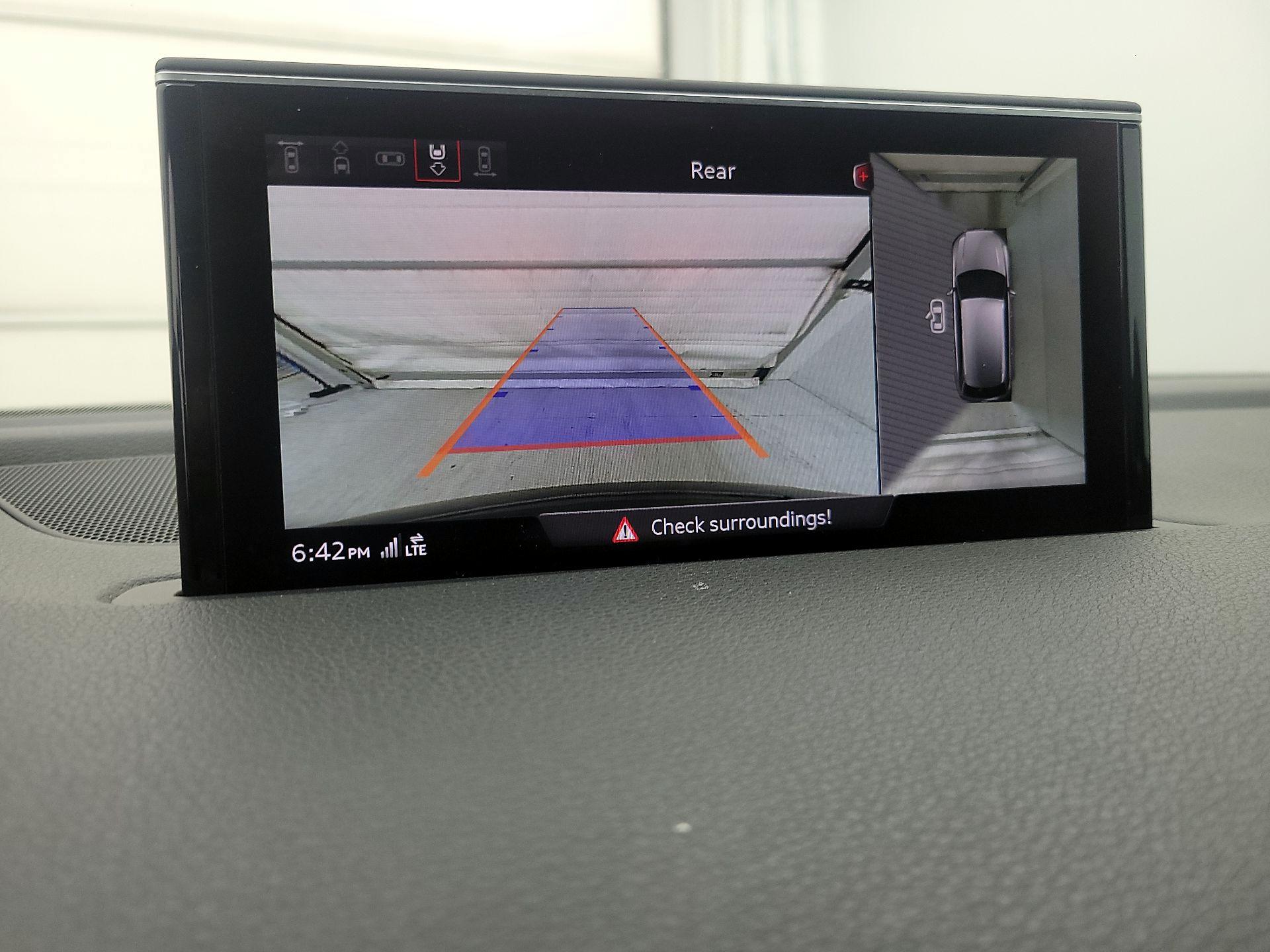 Thumbnail: 2019 Audi Q7 - 15