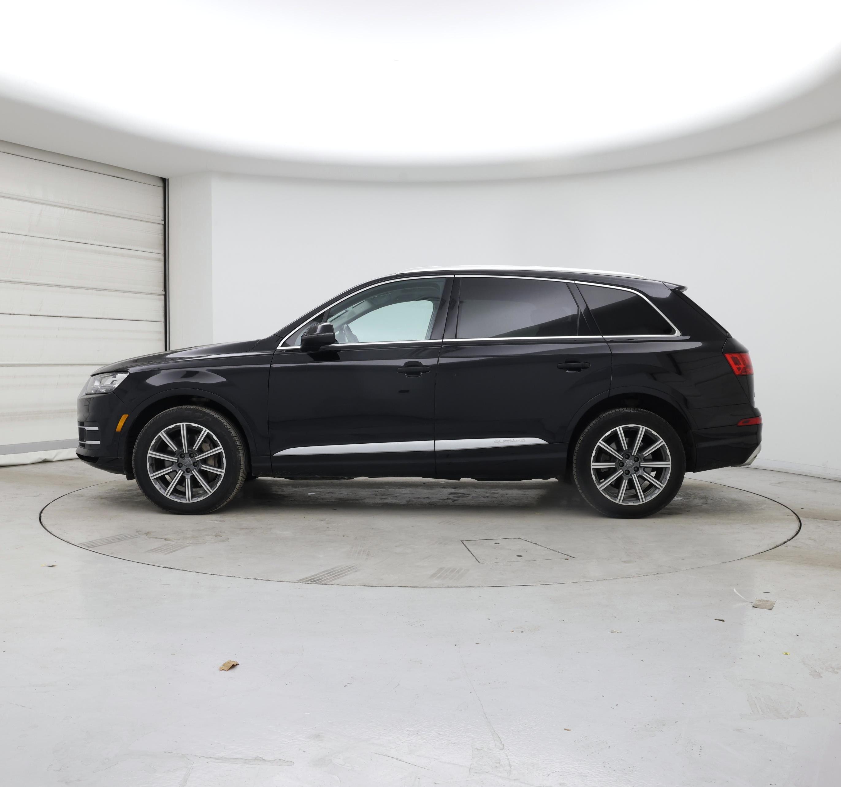 Thumbnail: 2019 Audi Q7 - 3