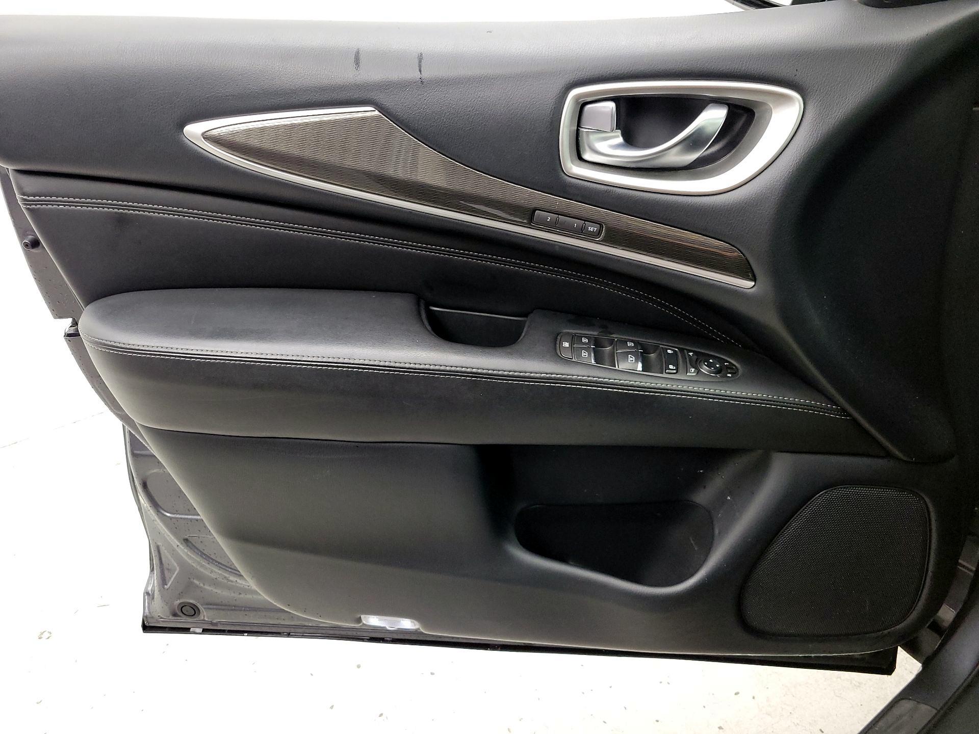 Thumbnail: 2019 INFINITI QX60 - 12