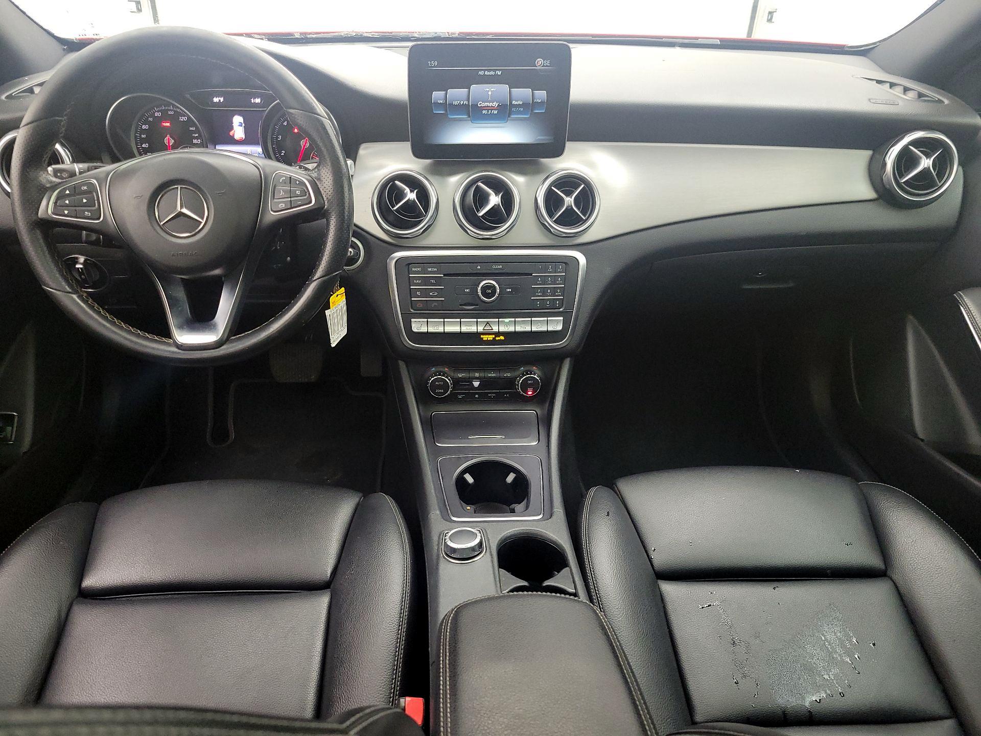 Thumbnail: 2018 Mercedes-Benz GLA - 9