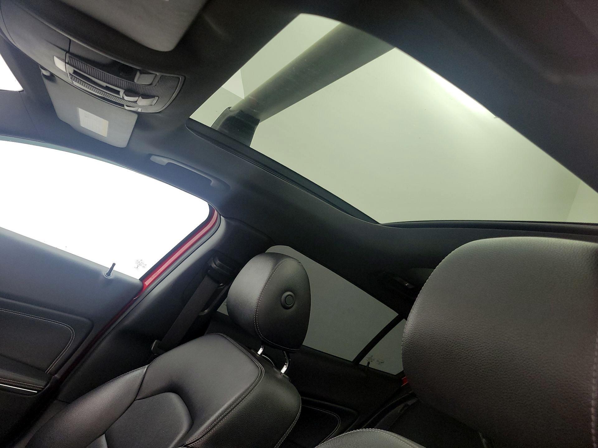 Thumbnail: 2018 Mercedes-Benz GLA - 17