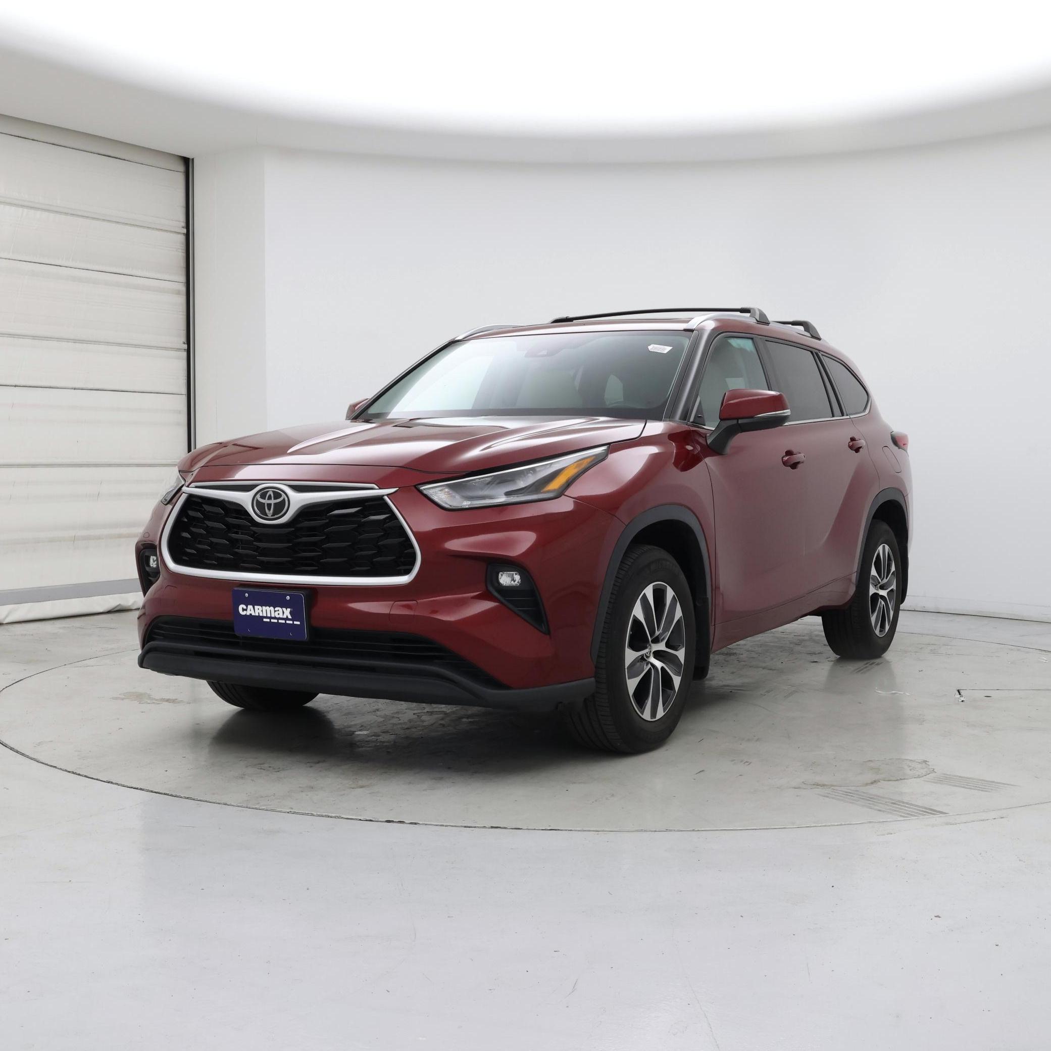 Thumbnail: 2021 Toyota Highlander - 4