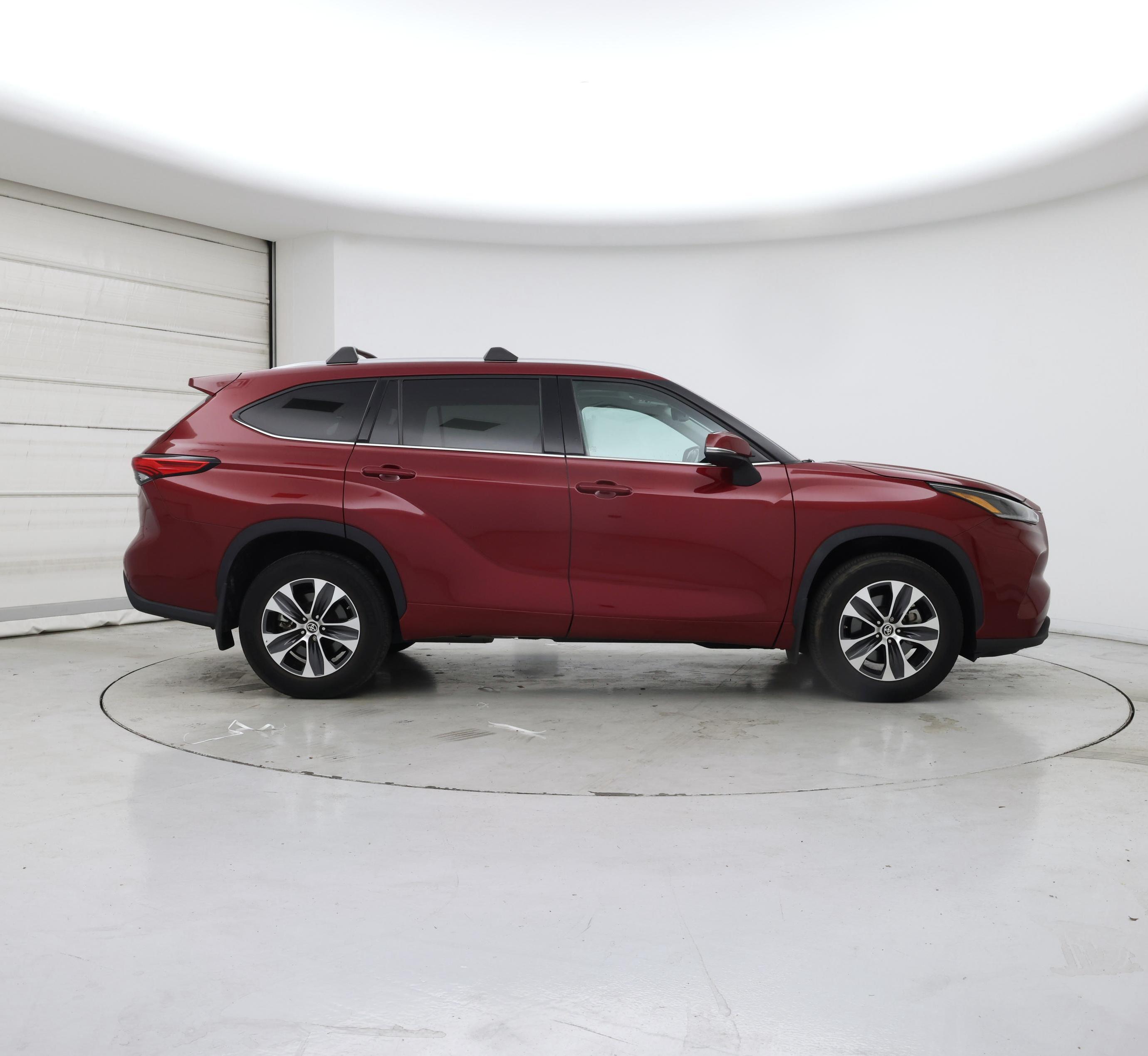 Thumbnail: 2021 Toyota Highlander - 7