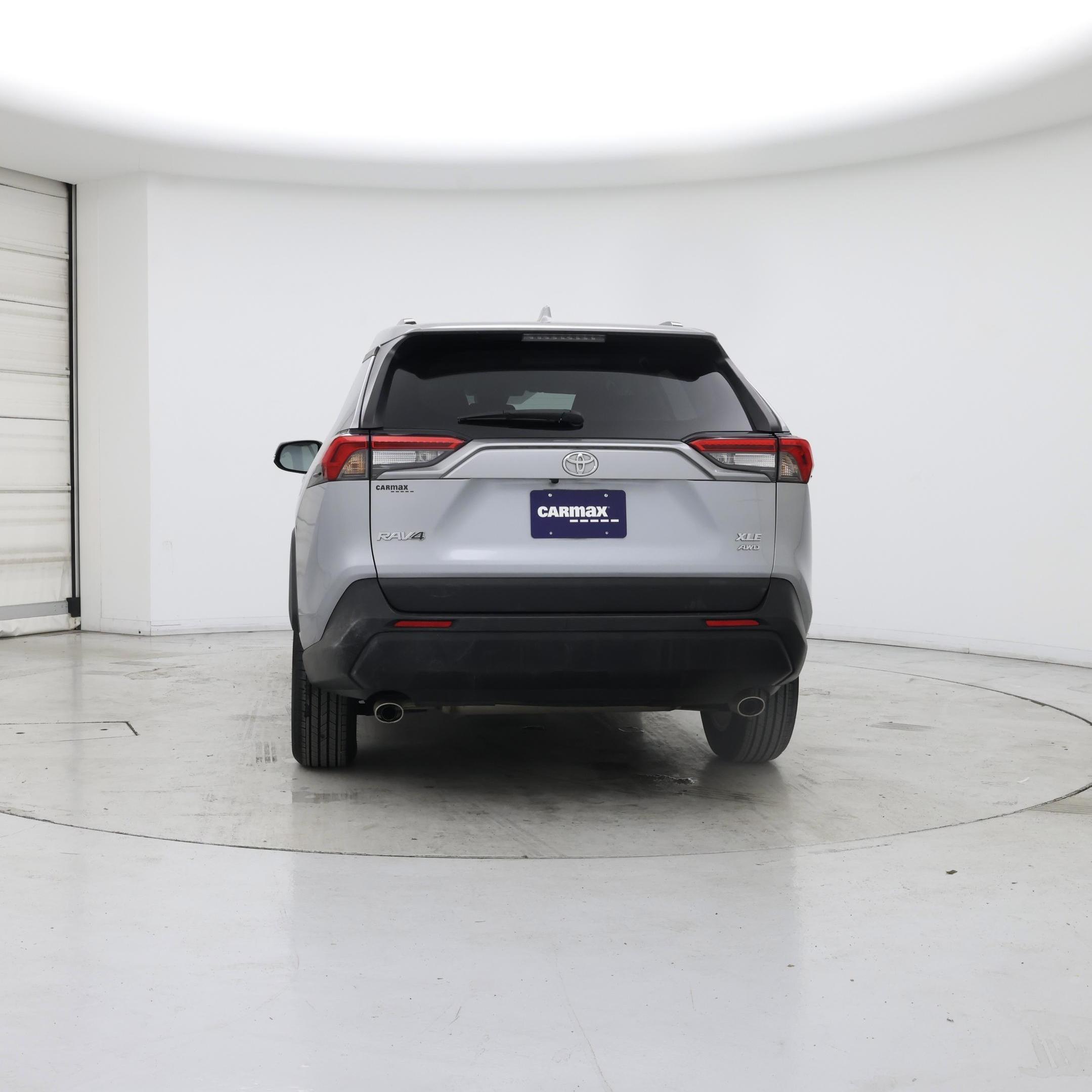 Thumbnail: 2021 Toyota RAV4 - 6