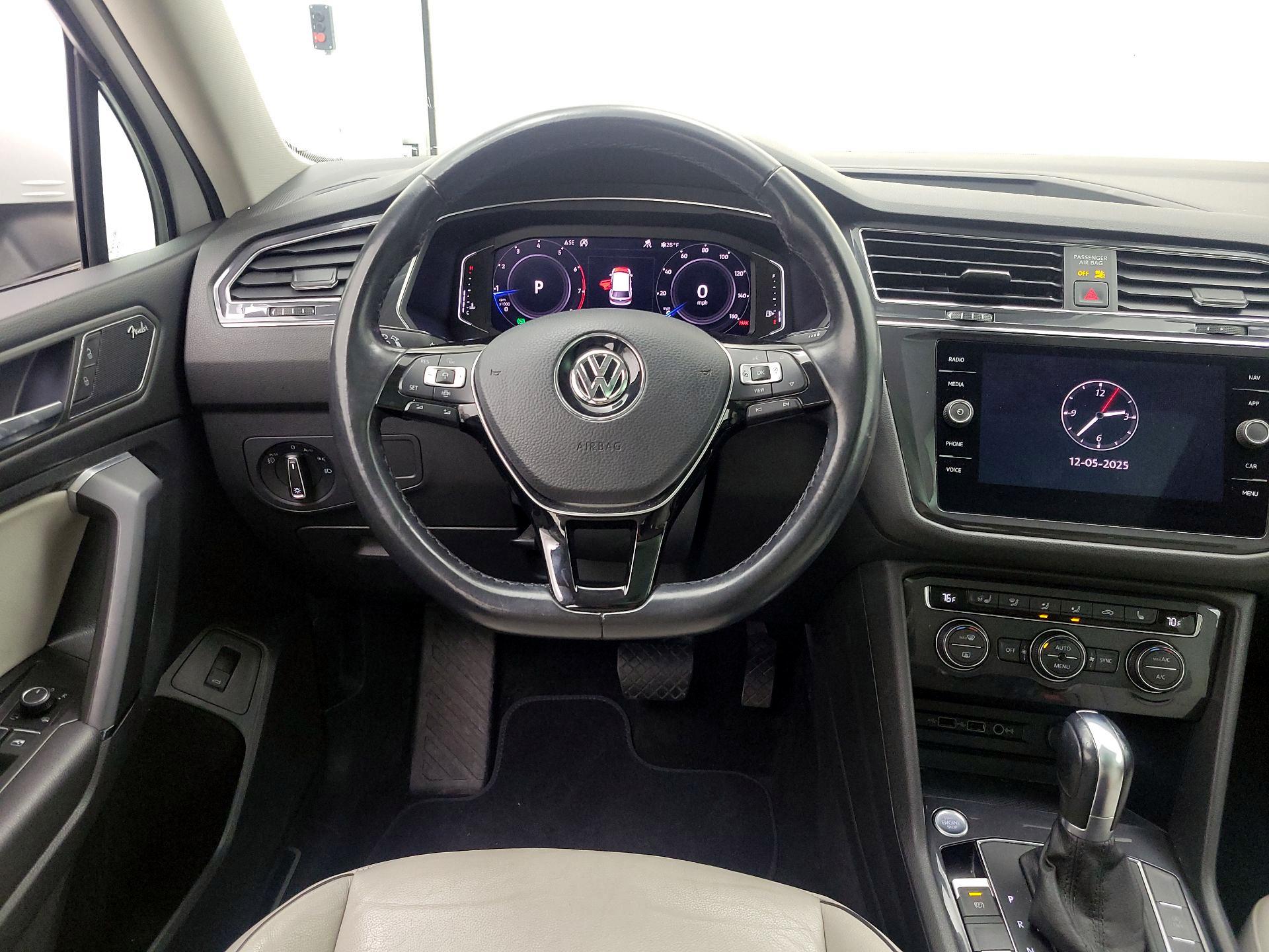 Thumbnail: 2019 Volkswagen Tiguan - 10