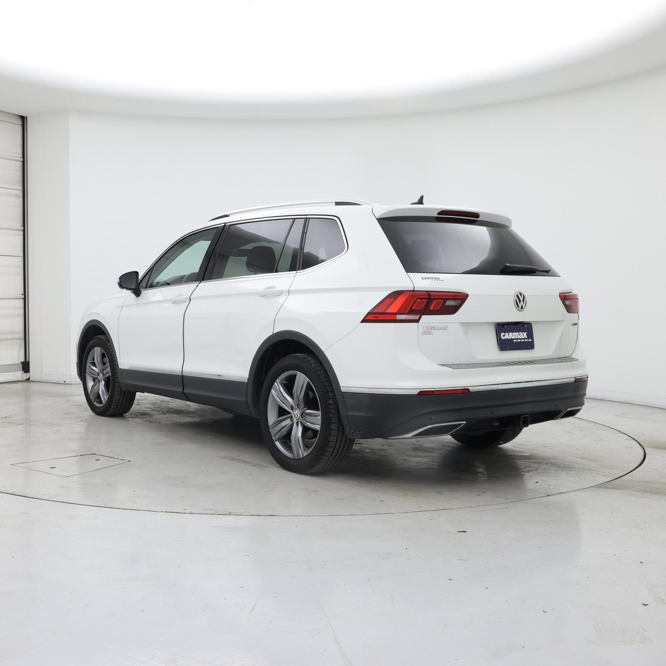 Thumbnail: 2019 Volkswagen Tiguan - 2