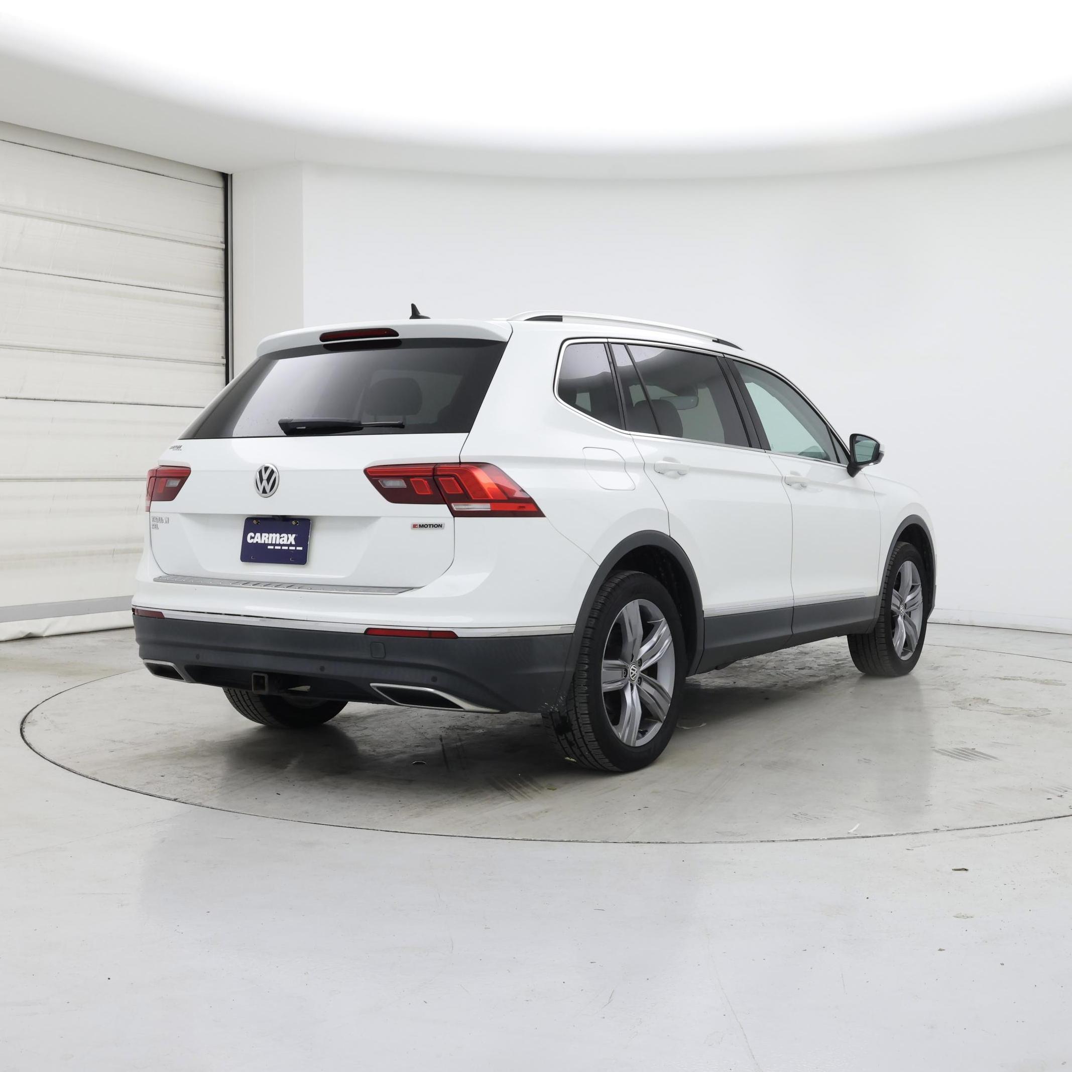 Thumbnail: 2019 Volkswagen Tiguan - 8