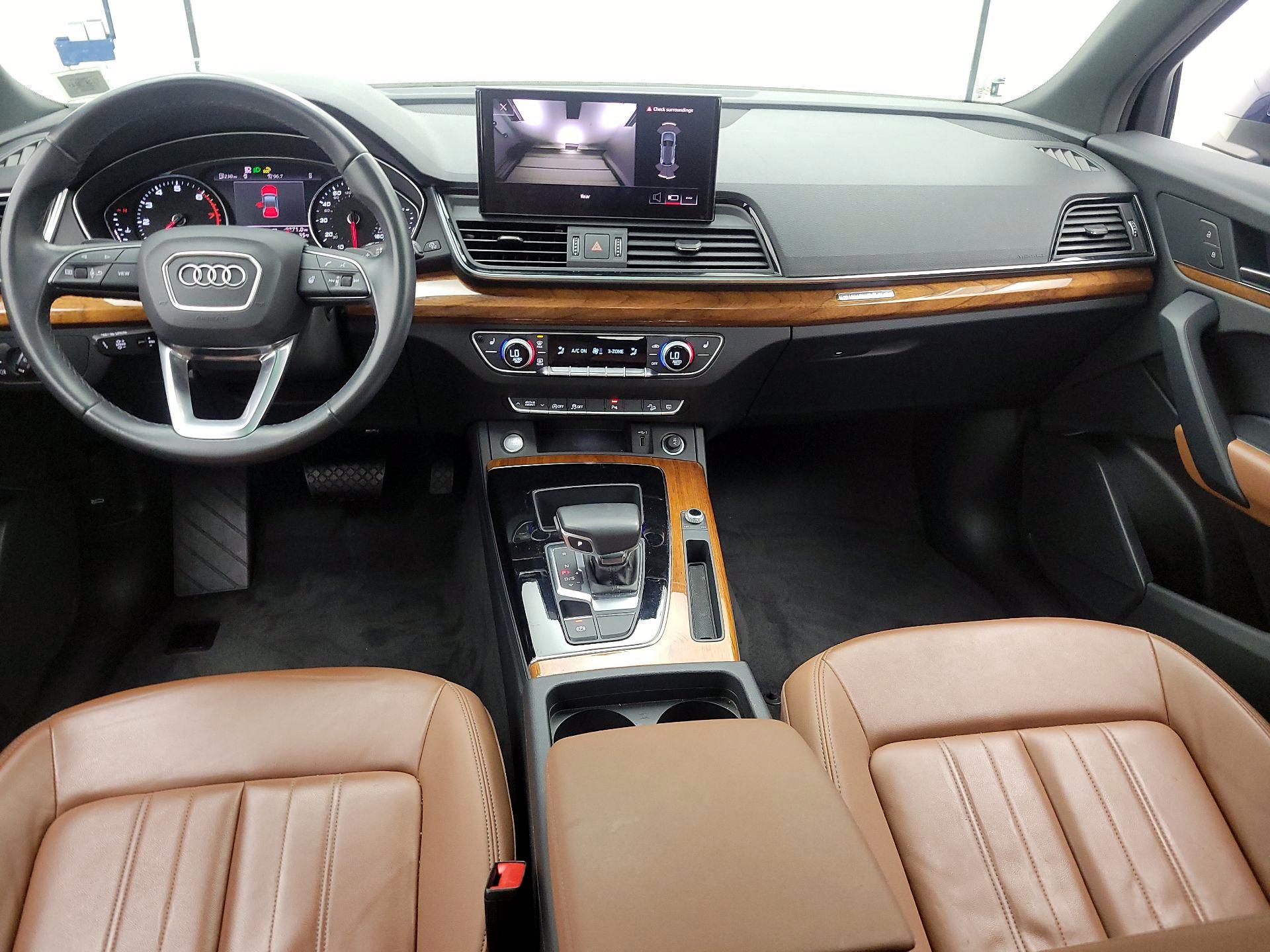 Thumbnail: 2023 Audi Q5 - 9