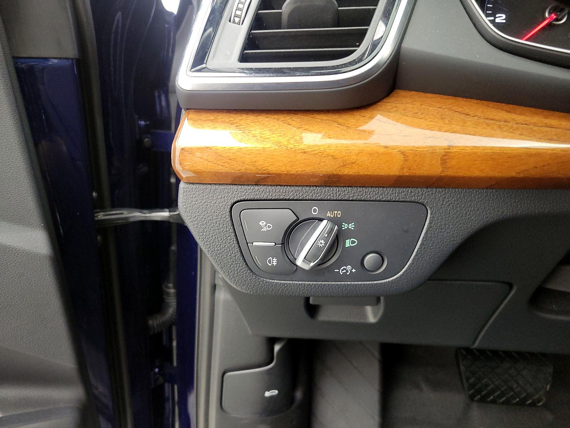 Thumbnail: 2023 Audi Q5 - 13