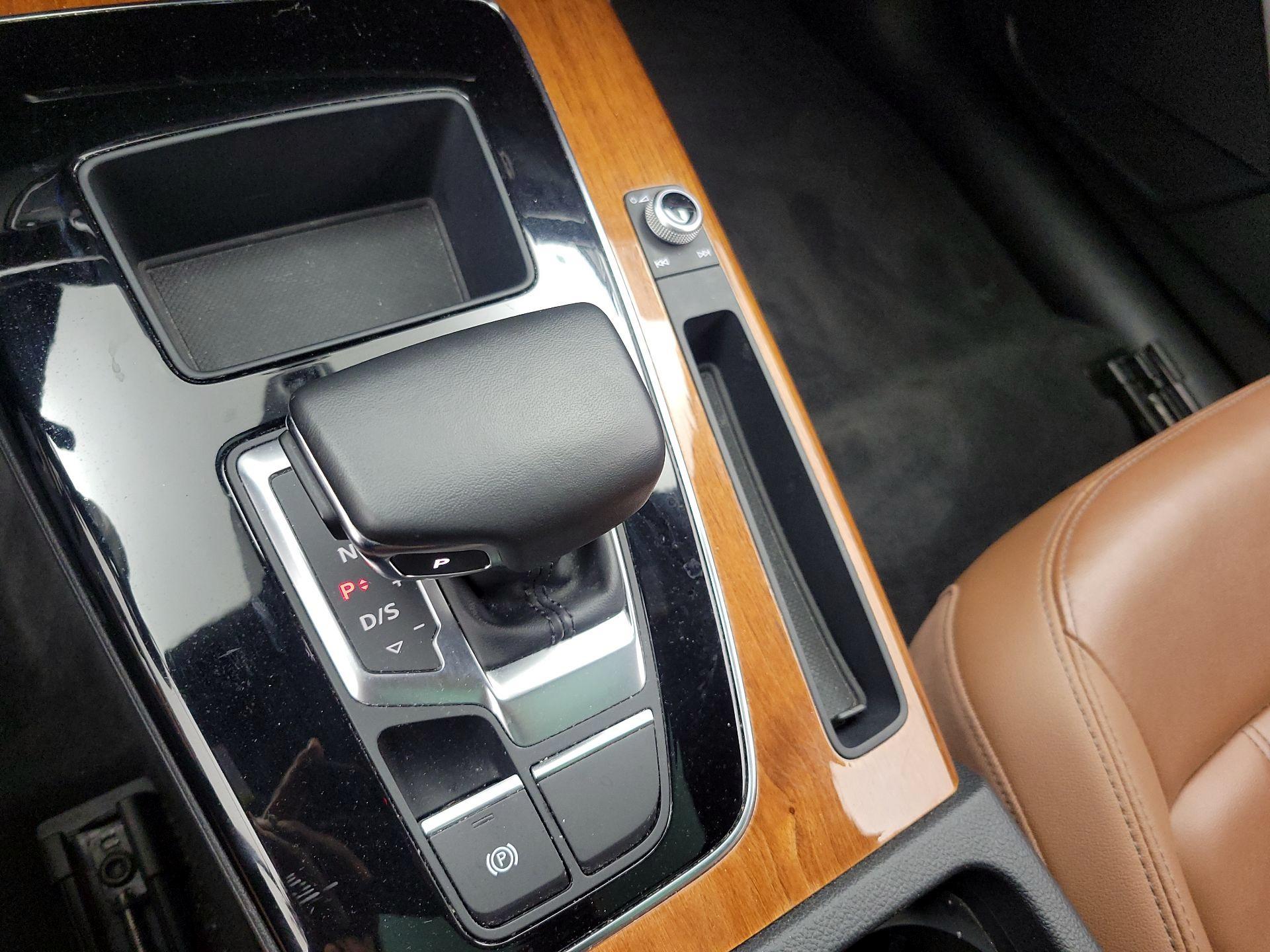 Thumbnail: 2023 Audi Q5 - 17