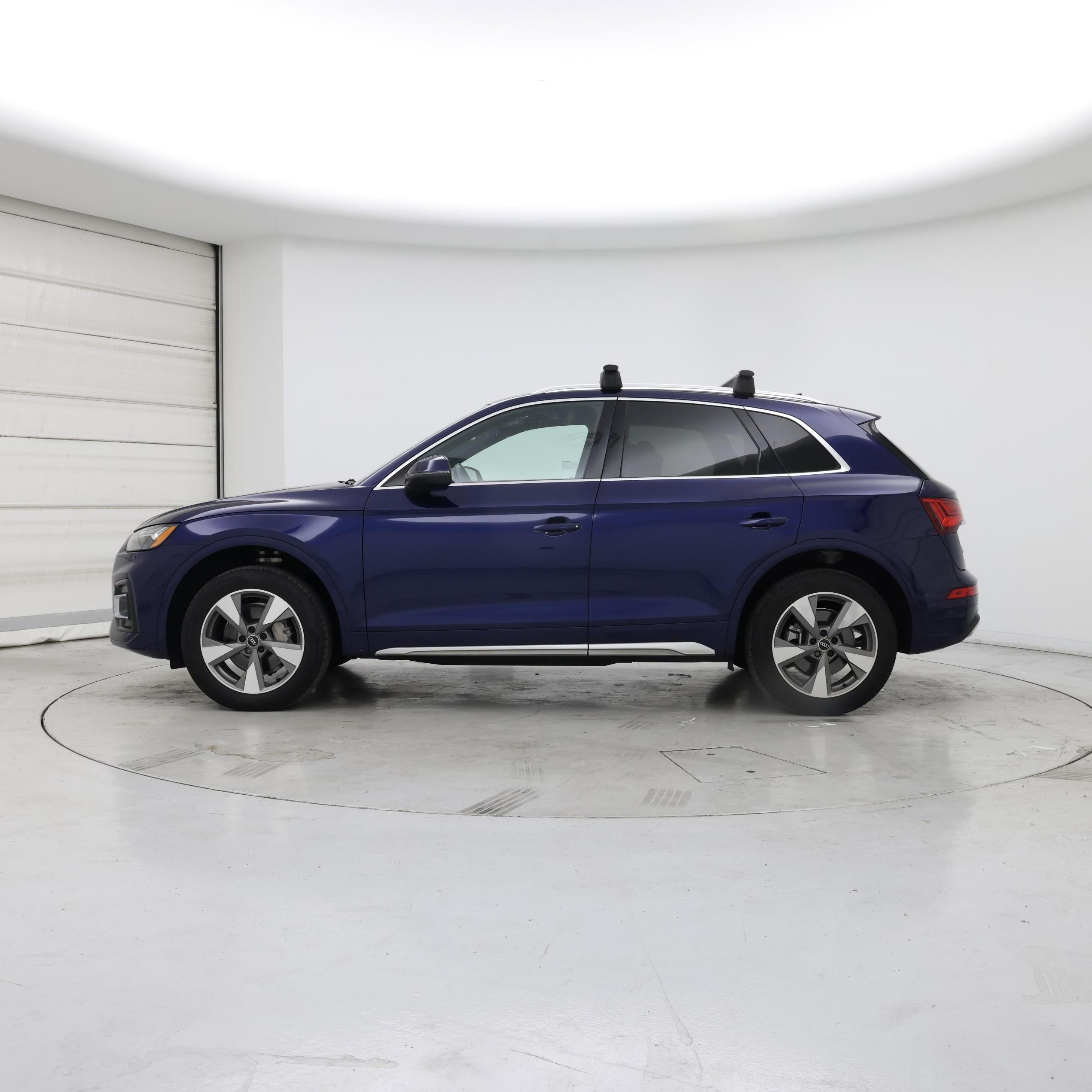 Thumbnail: 2023 Audi Q5 - 3