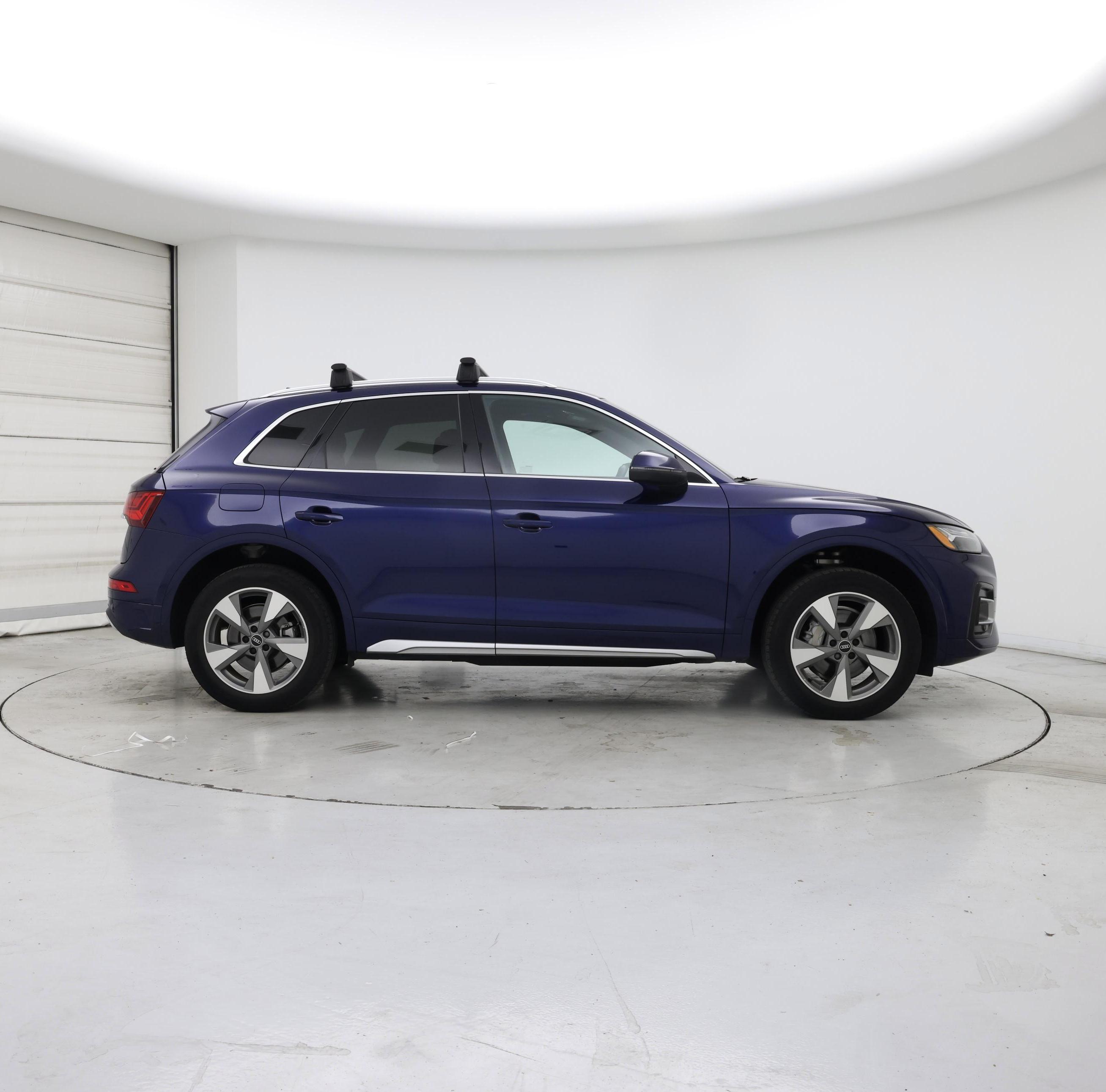 Thumbnail: 2023 Audi Q5 - 7