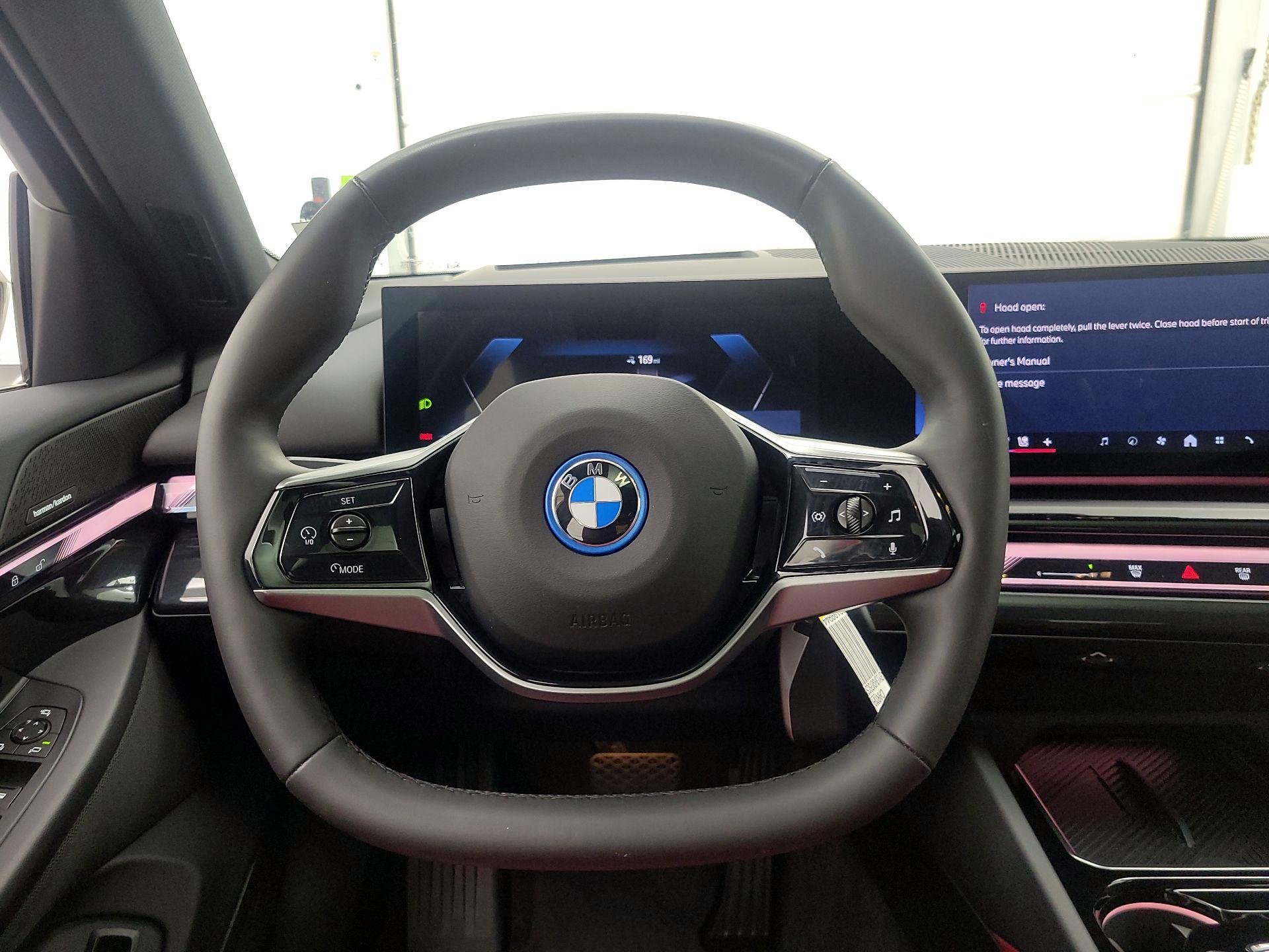 Thumbnail: 2025 BMW i5 - 10