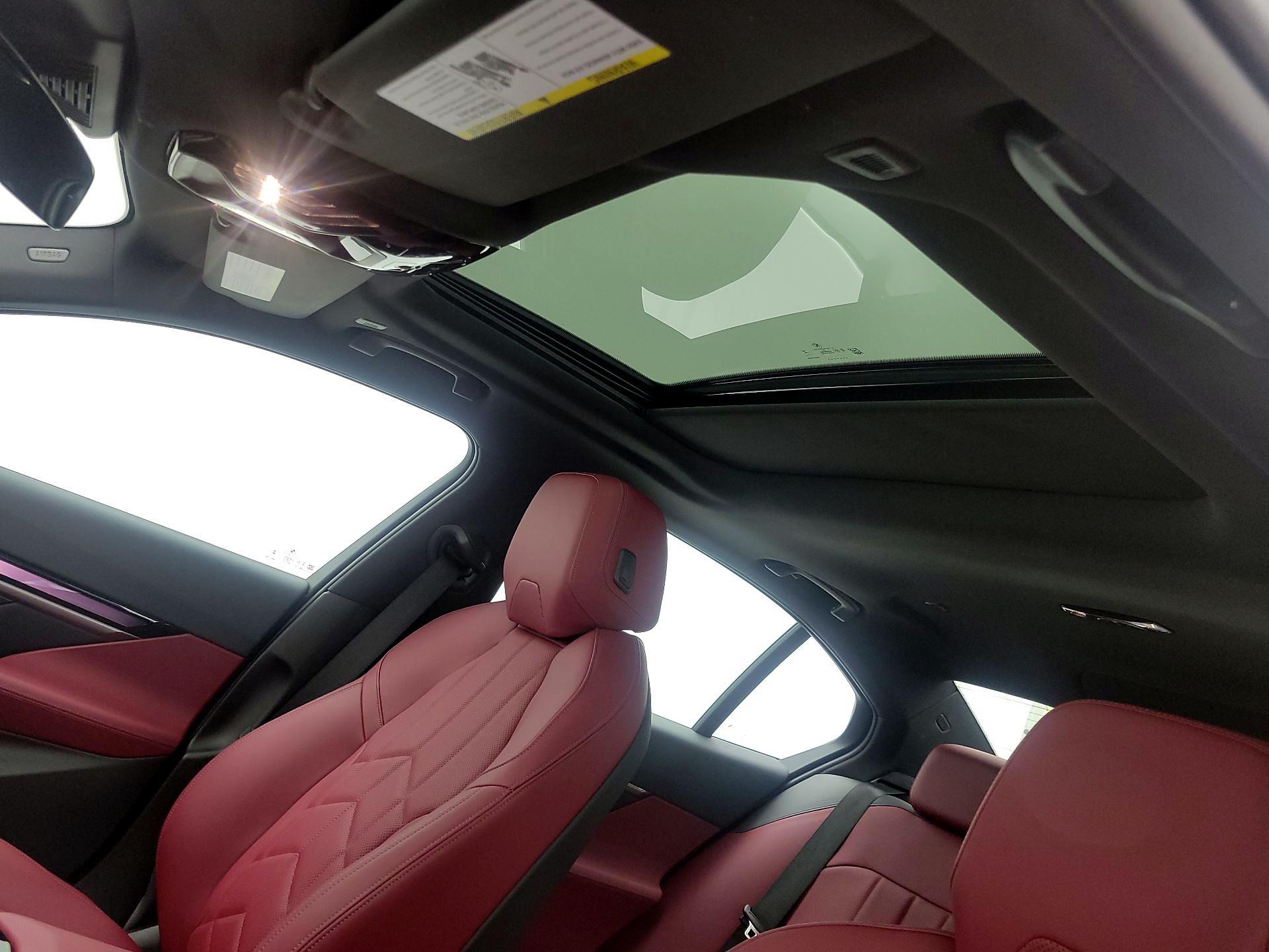 Thumbnail: 2025 BMW i5 - 18