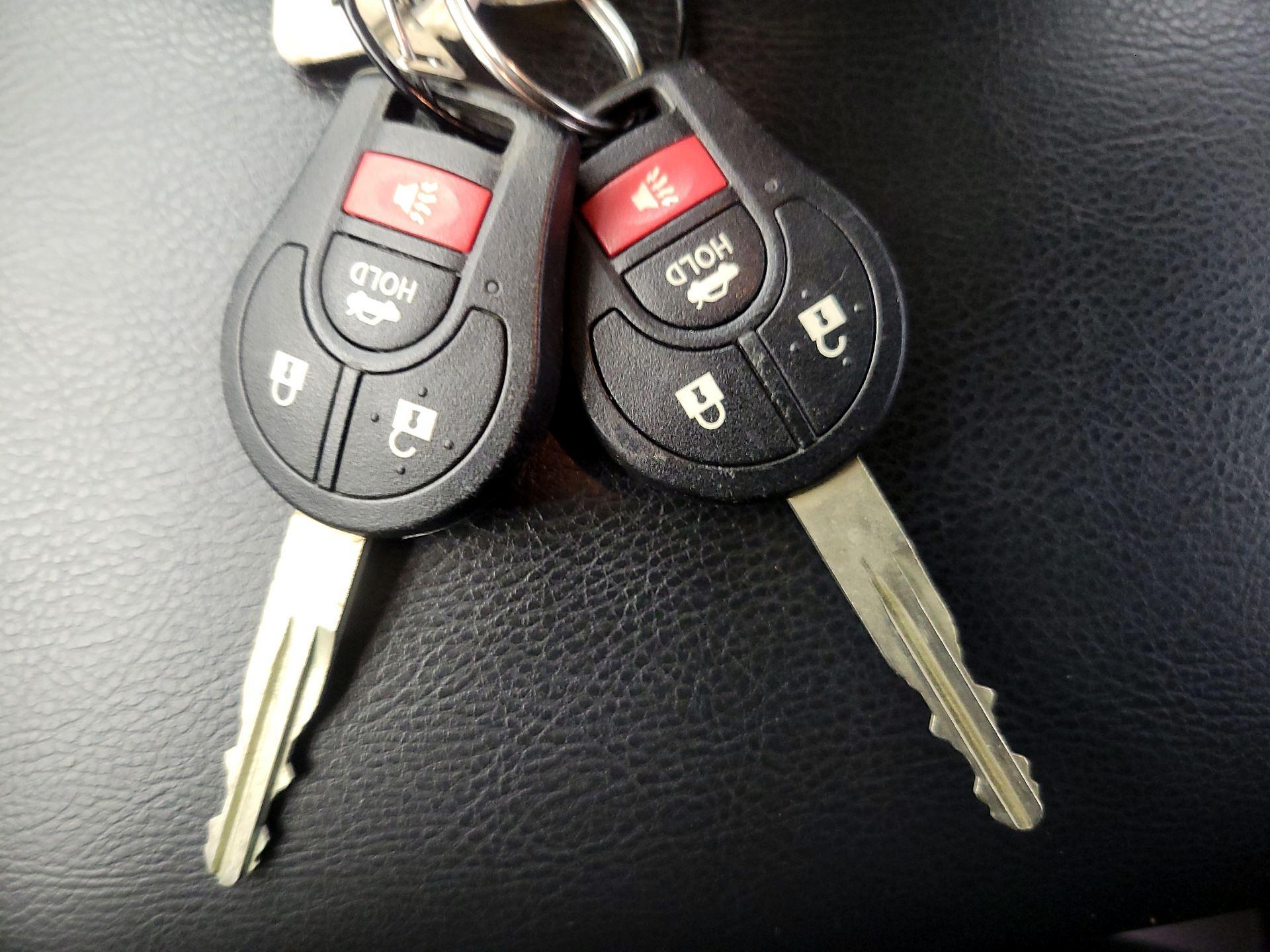 Thumbnail: 2014 Nissan Sentra - 20