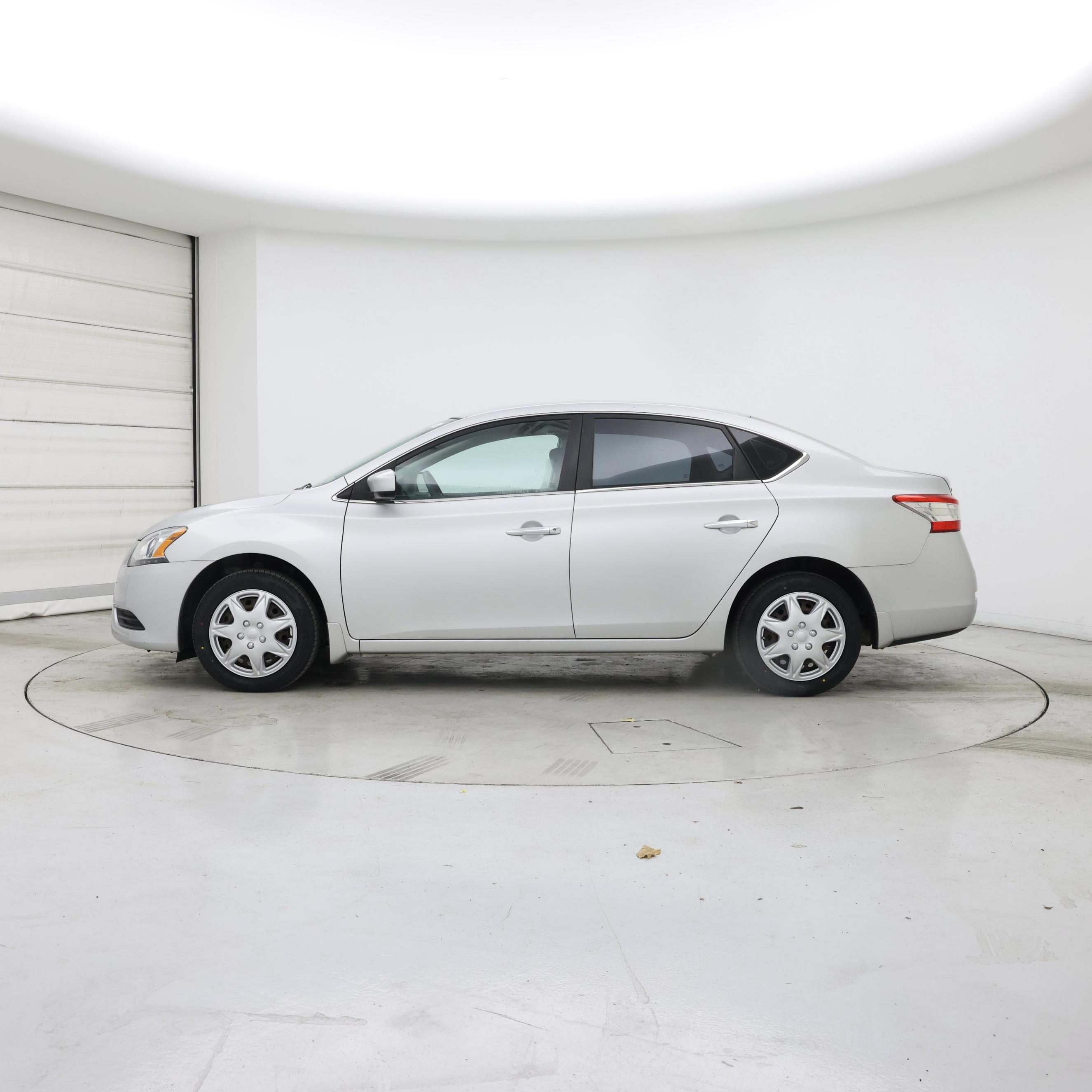 Thumbnail: 2014 Nissan Sentra - 3