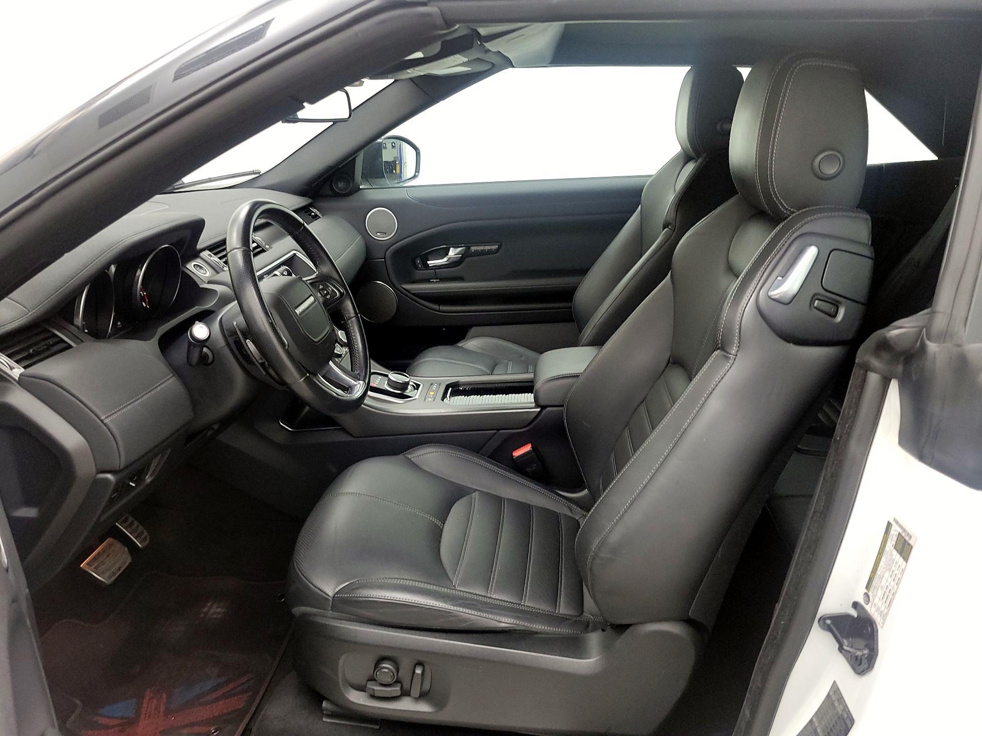 Thumbnail: 2018 Land Rover Range Rover Evoque - 11