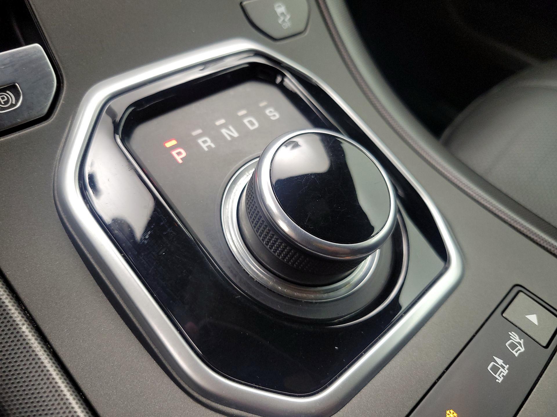 Thumbnail: 2018 Land Rover Range Rover Evoque - 18