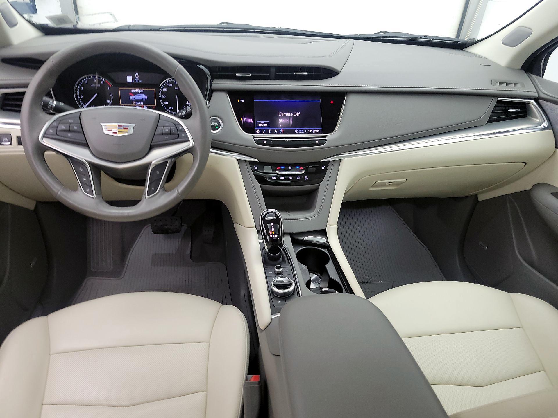 Thumbnail: 2024 Cadillac XT5 - 9