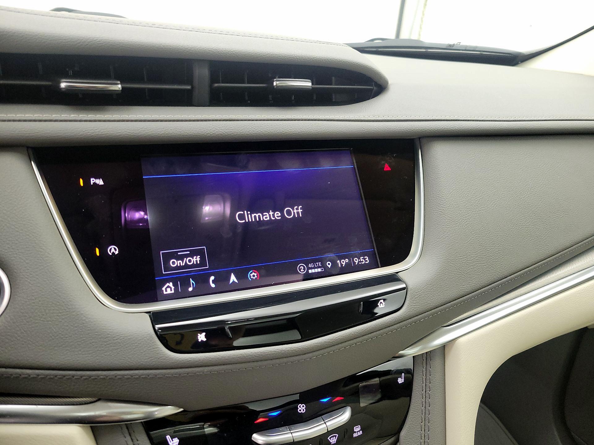 Thumbnail: 2024 Cadillac XT5 - 15