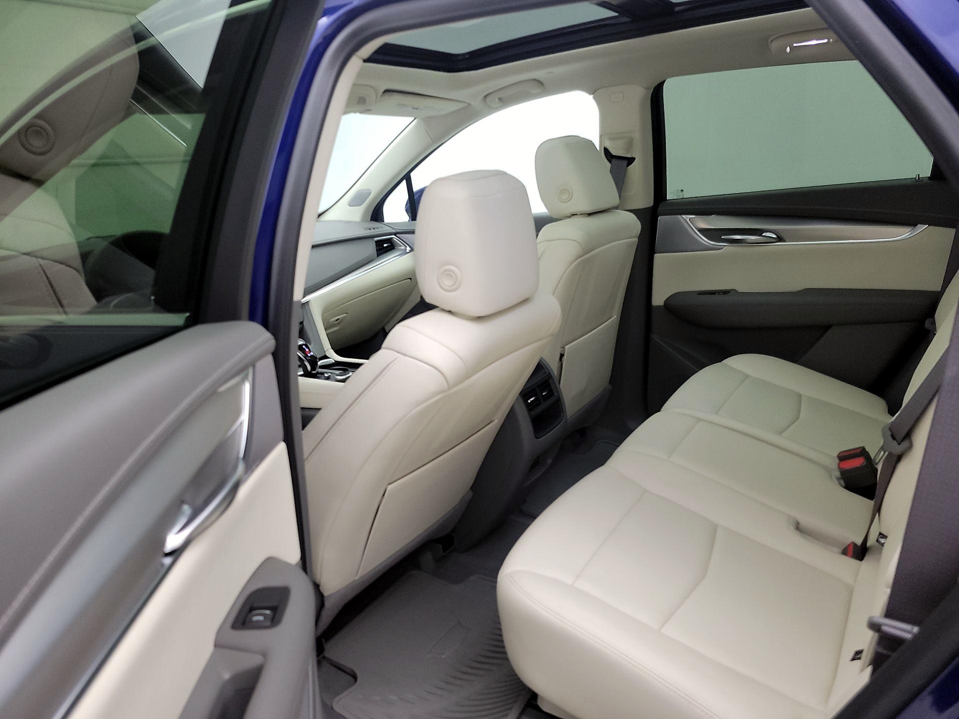 Thumbnail: 2024 Cadillac XT5 - 19