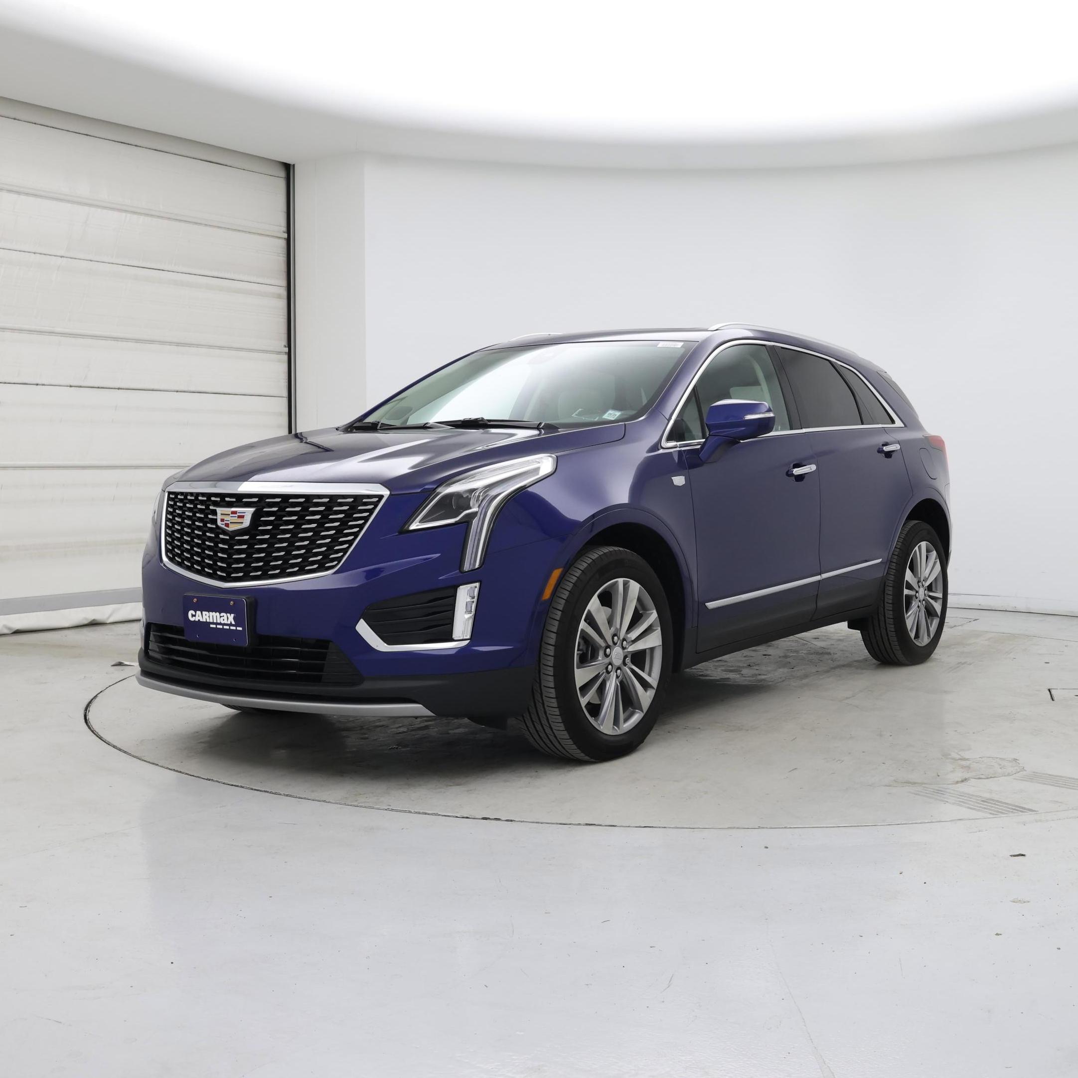 Thumbnail: 2024 Cadillac XT5 - 4