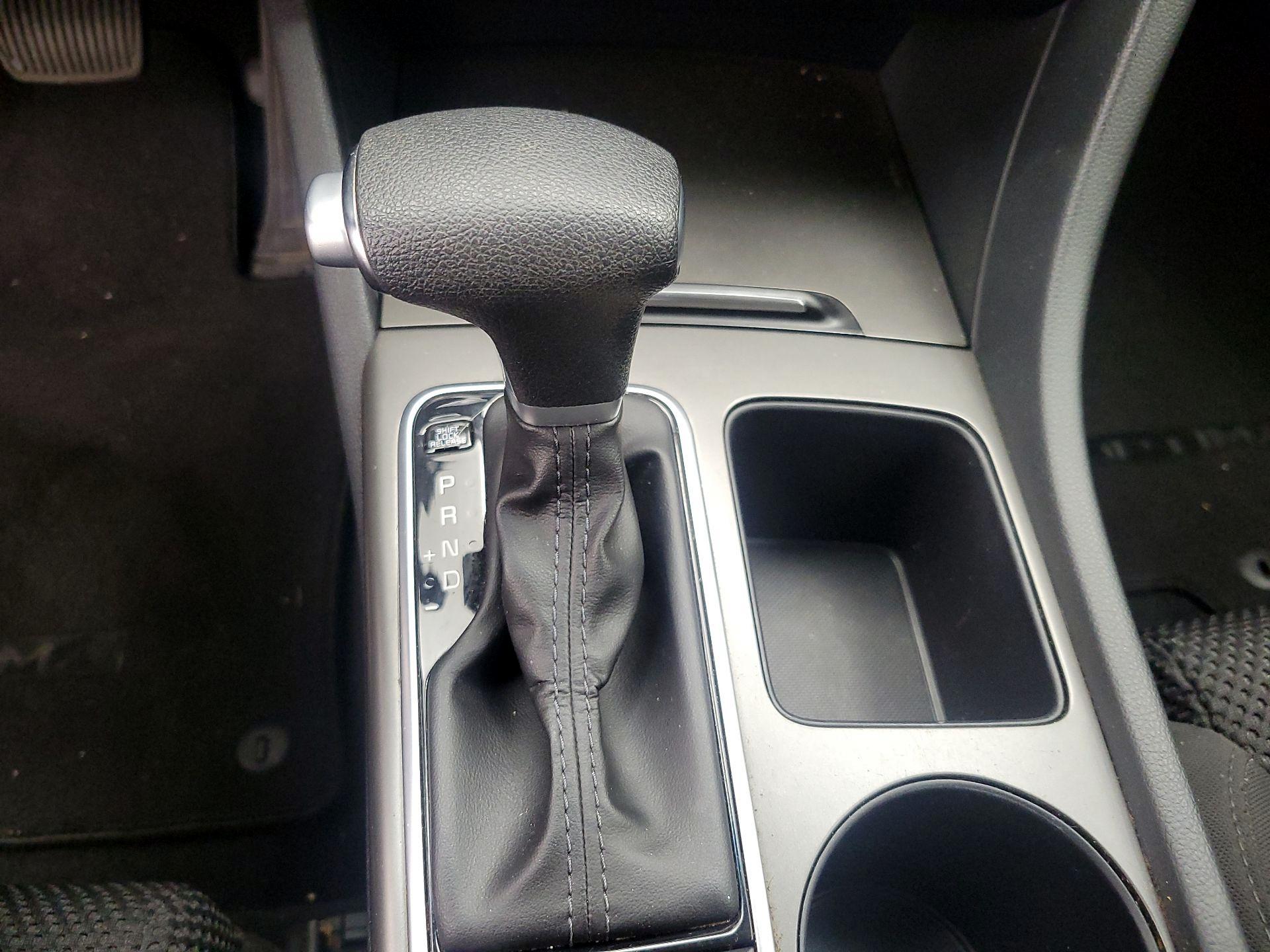 Thumbnail: 2019 Kia Optima - 17